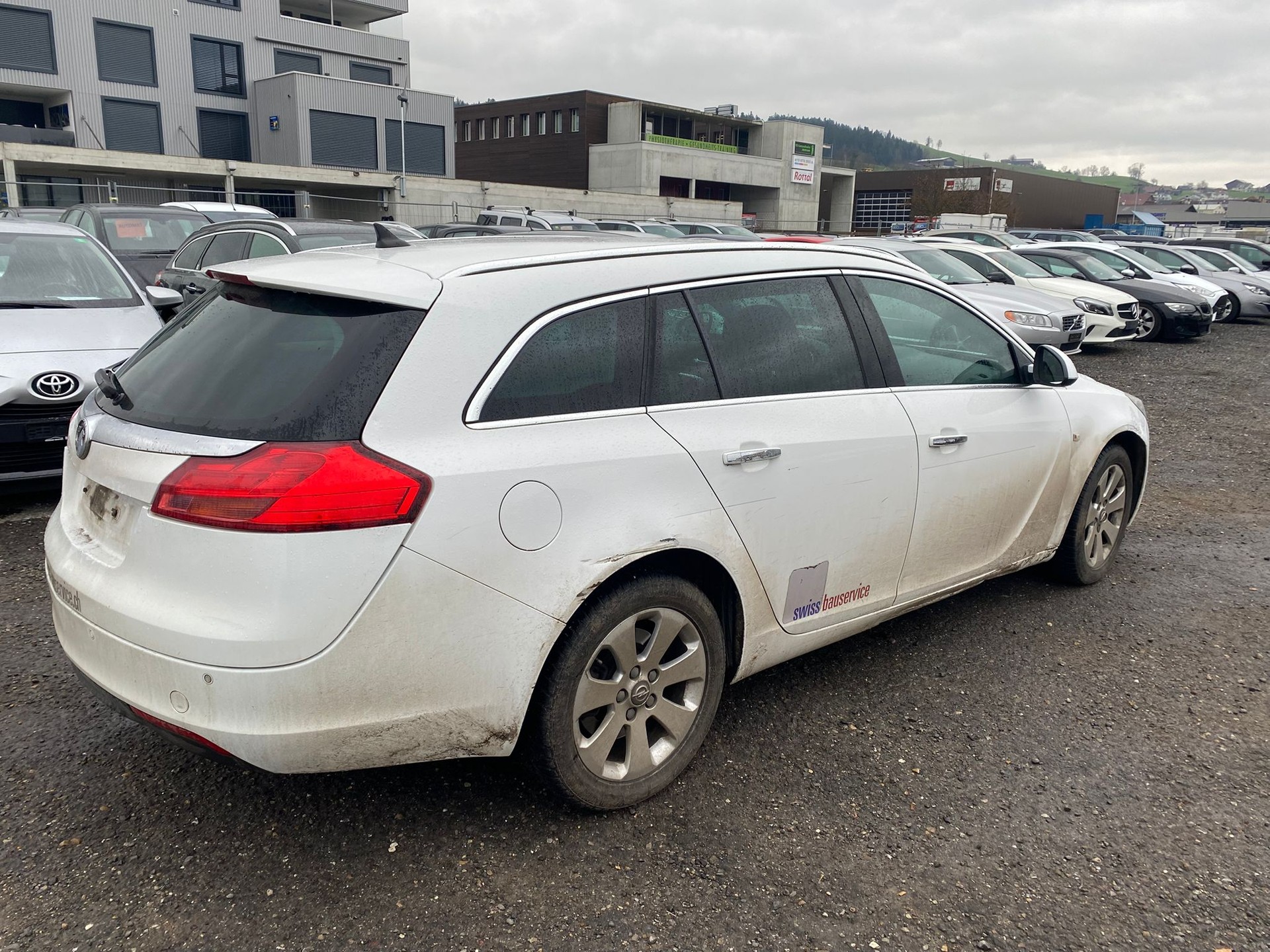 OPEL Insignia Sports Tourer 2.0 CDTI Edition Automatic-image-4