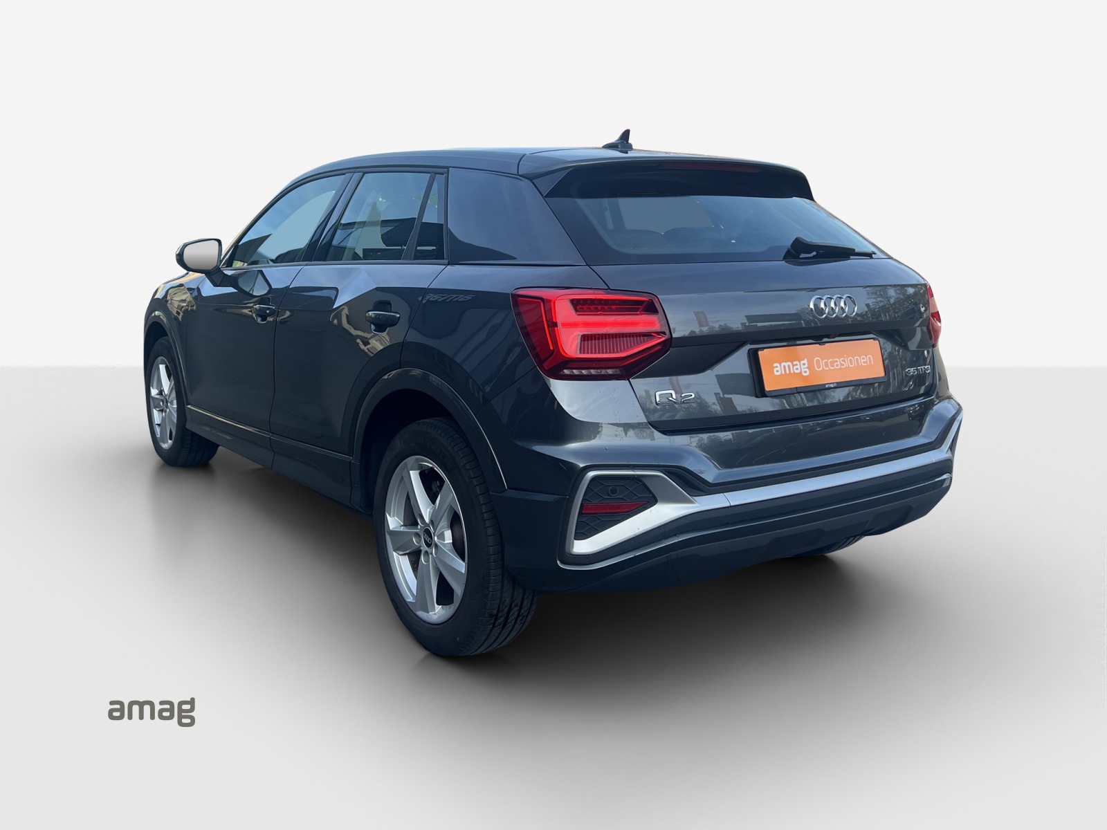 AUDI Q2 35 TFSI S line S-tronic-image-2
