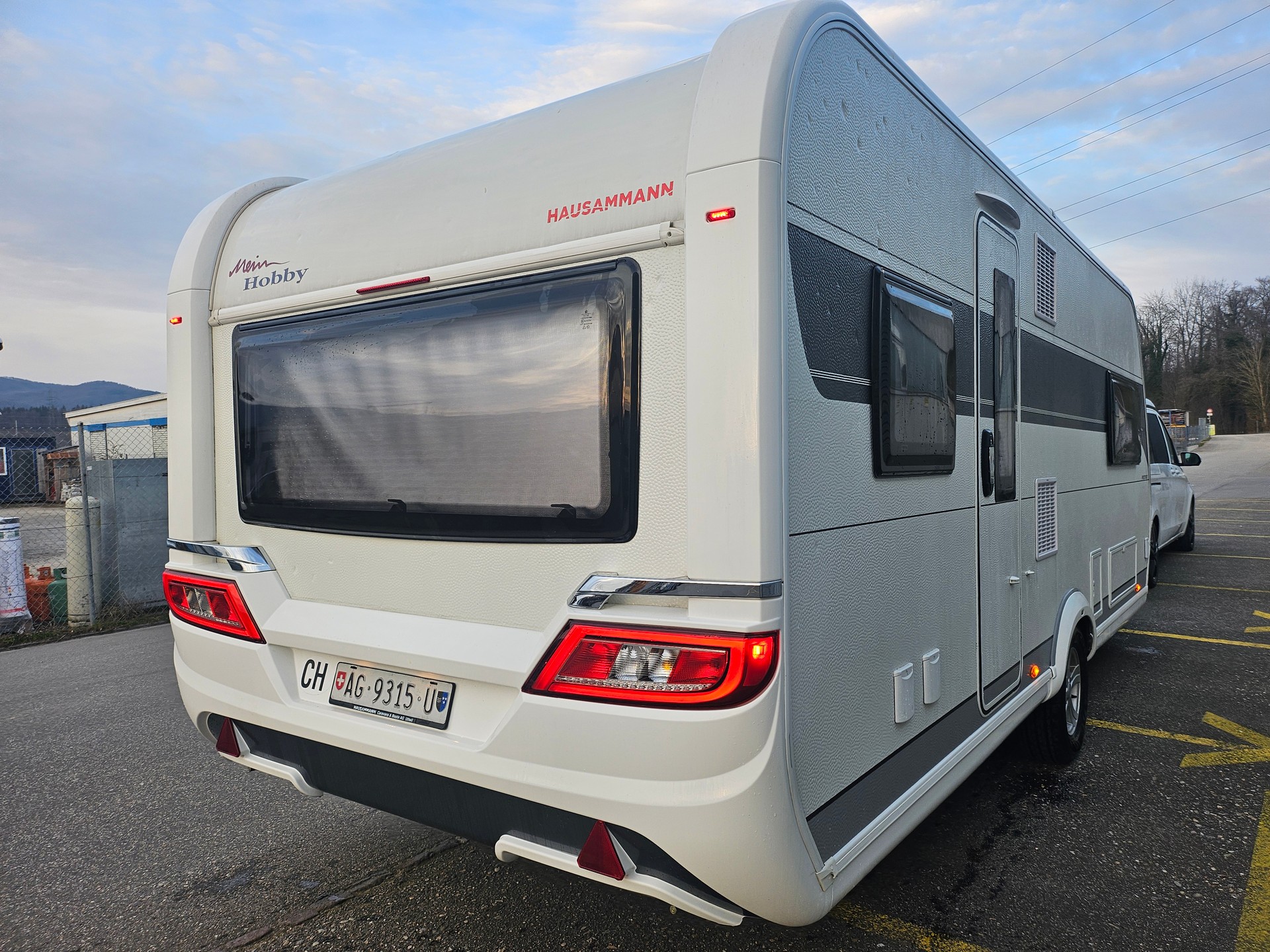 HOBBY Prestige 560 UL-image-2