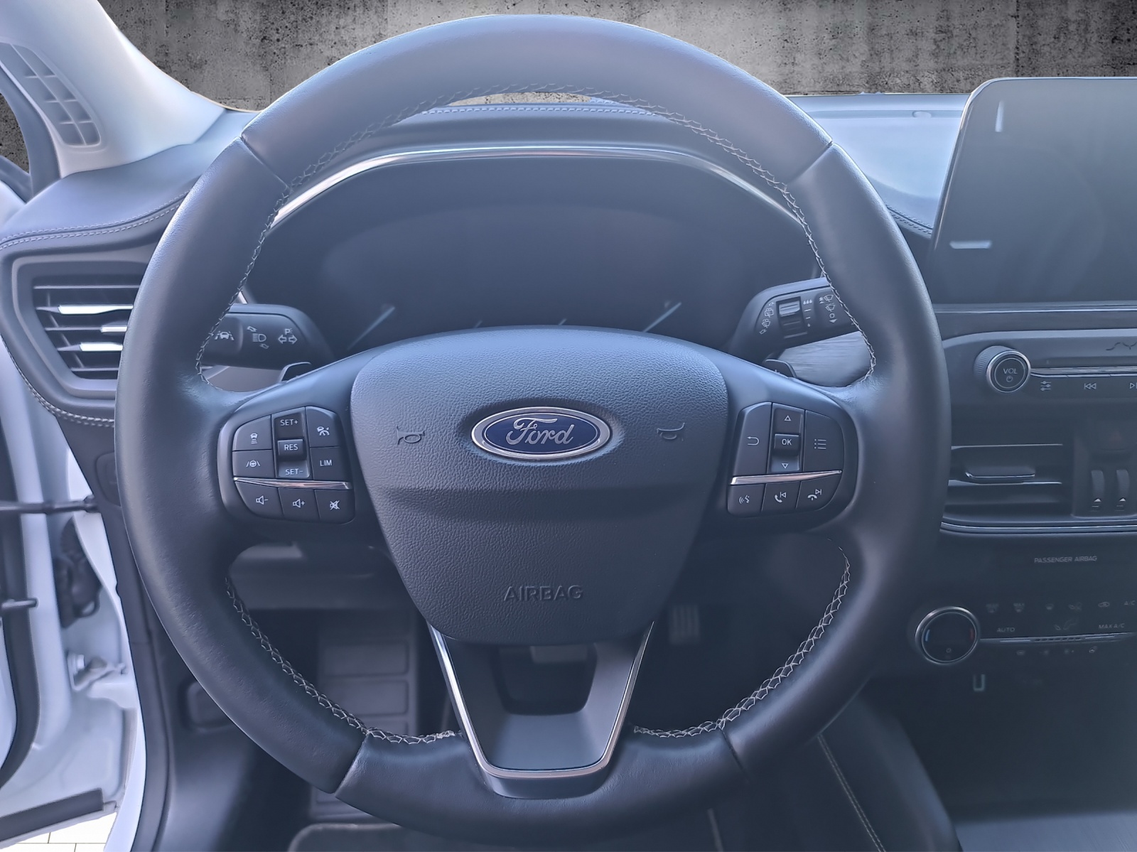 FORD Focus 1.0 SCTi Vignale Automatic-image-5