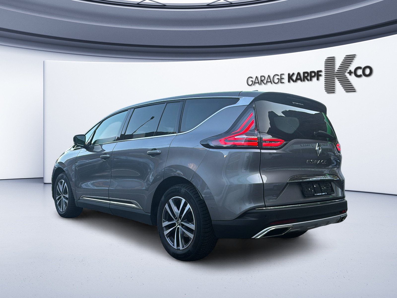 RENAULT Espace 2.0 dCi Techno EDC 6-image-2