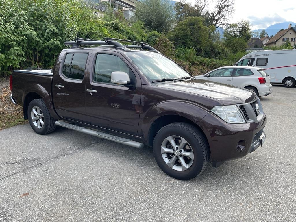 NISSAN Navara Double Cab XE 2.5 dCi 4WD-image-3