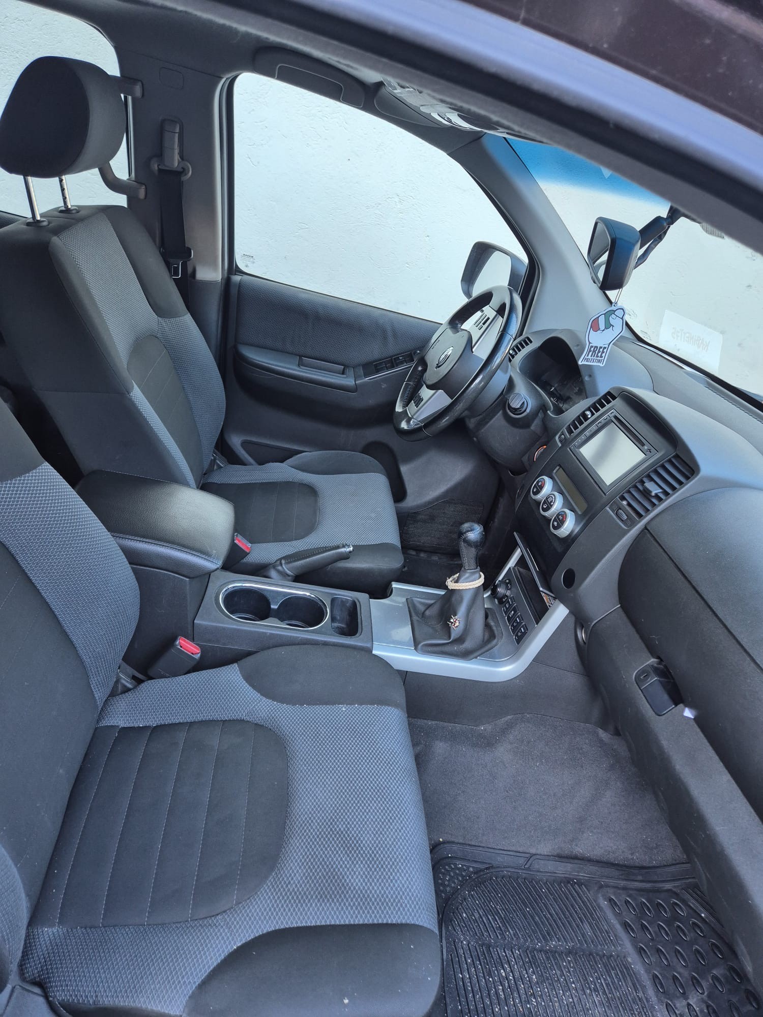 NISSAN Navara Double Cab XE 2.5 dCi 4WD-image-8