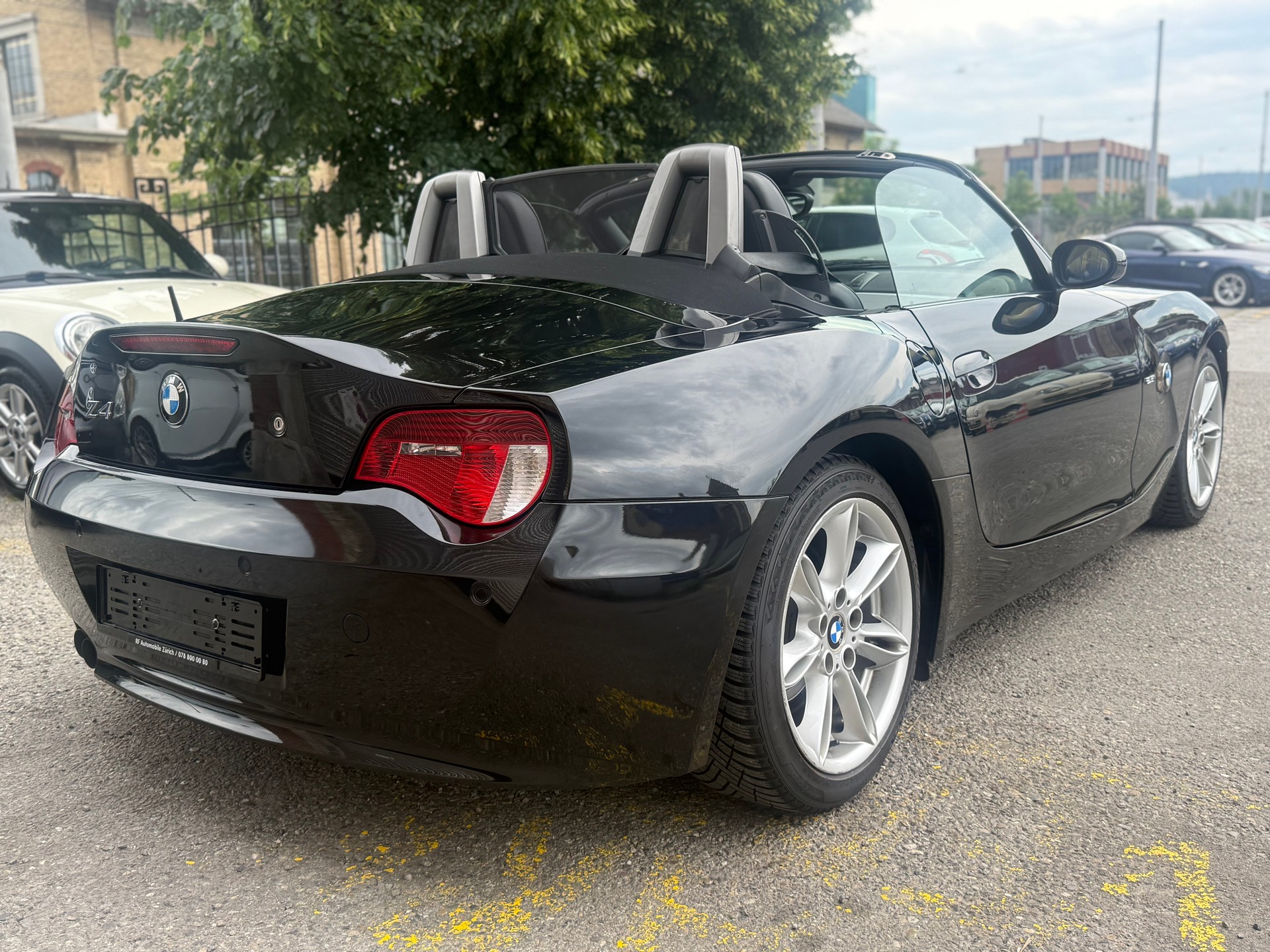 BMW Z4 2.5i Roadster-image-5