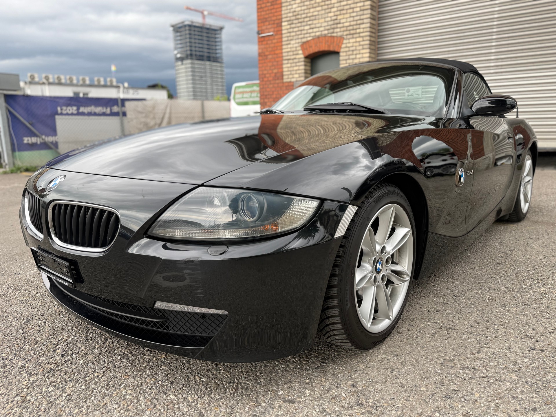 BMW Z4 2.5i Roadster-image-2