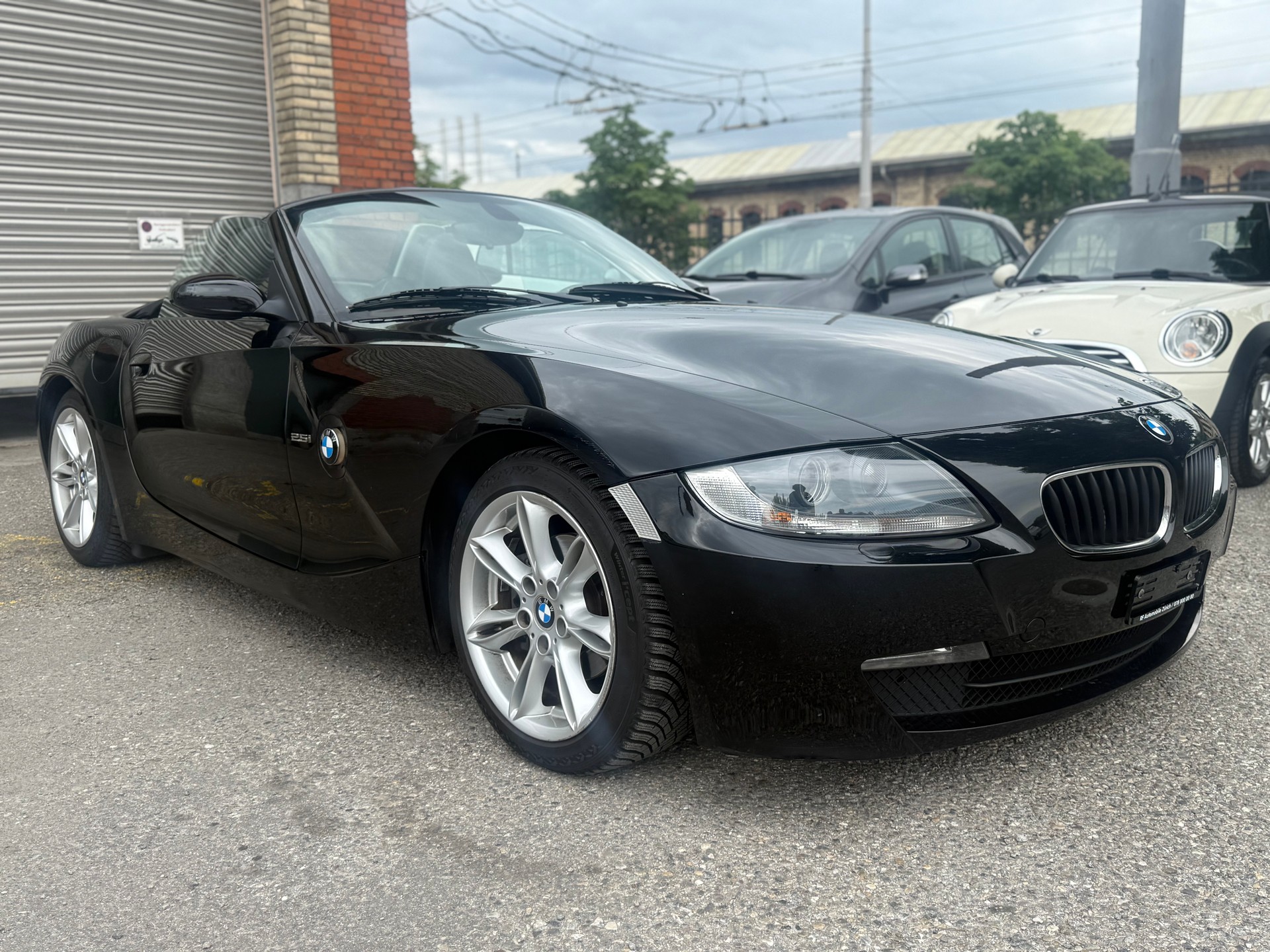 BMW Z4 2.5i Roadster-image-0
