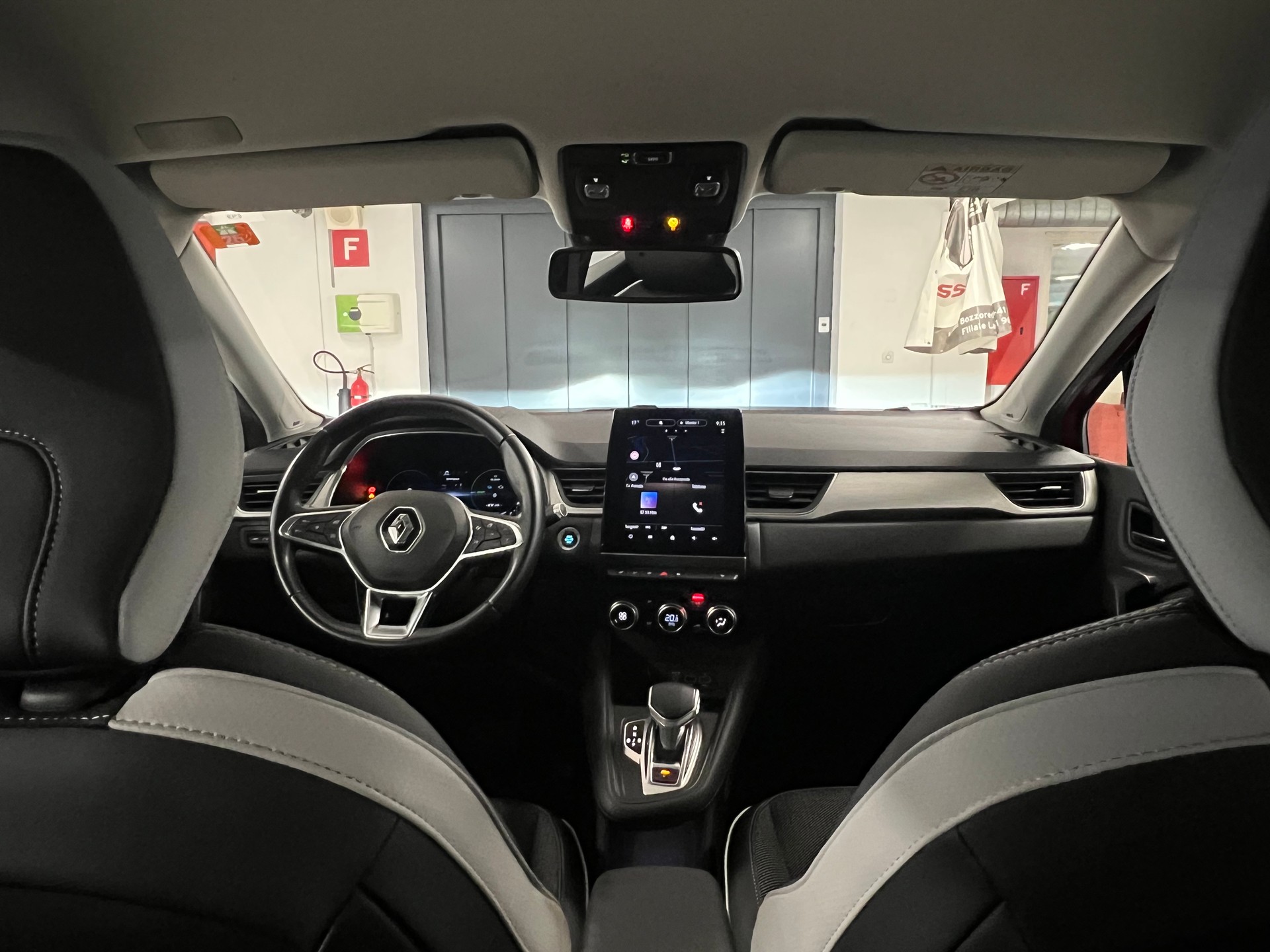 RENAULT CAPTUR 1.6 E-TECH Plug-in-image-6
