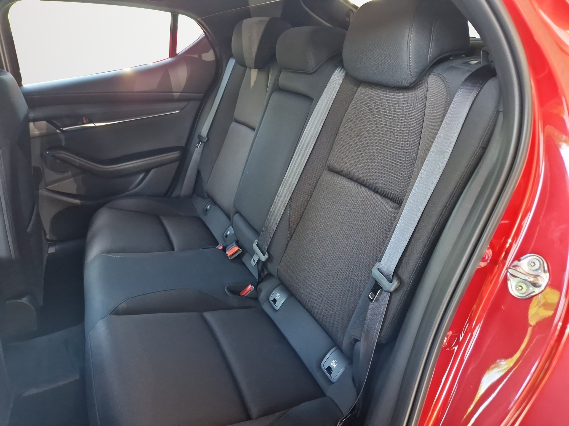 MAZDA 3 Hatchback SKYACTIV-G M Hybrid 140 Centre Line Automat-image-14