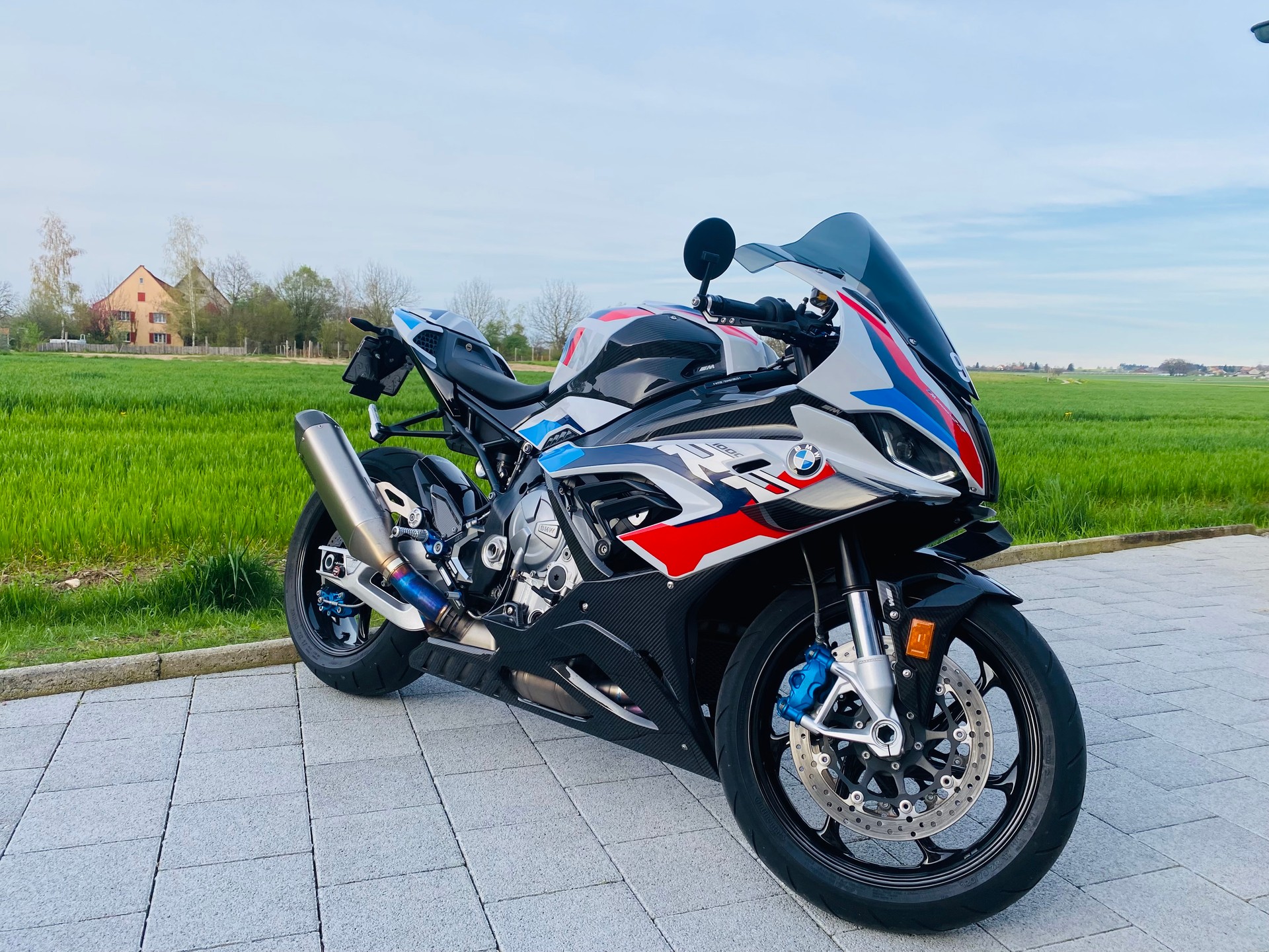 BMW M 1000 RR Competition (neuer Motor bei 8954km)-image-5