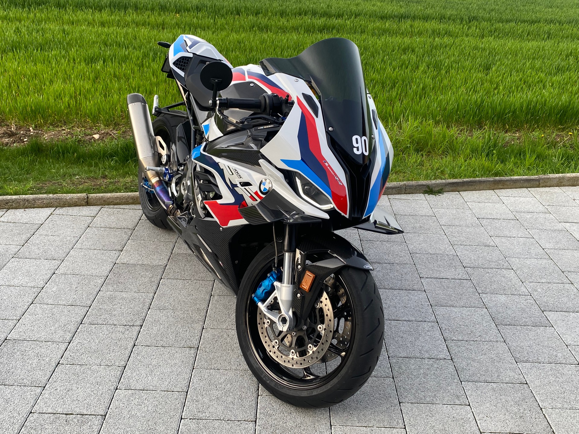 BMW M 1000 RR Competition (neuer Motor bei 8954km)-image-2