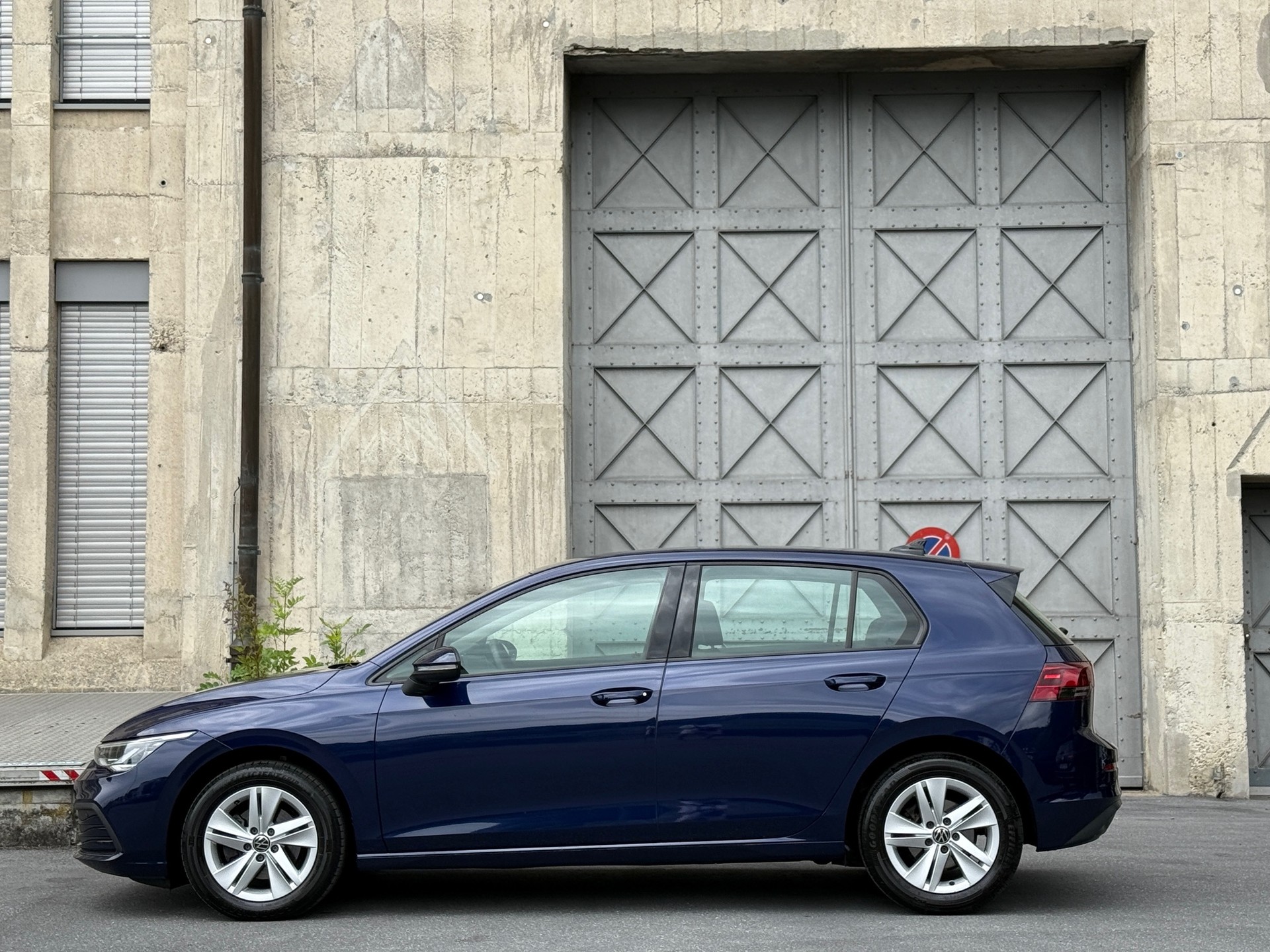 VW Golf 2.0 TDI Life-image-1