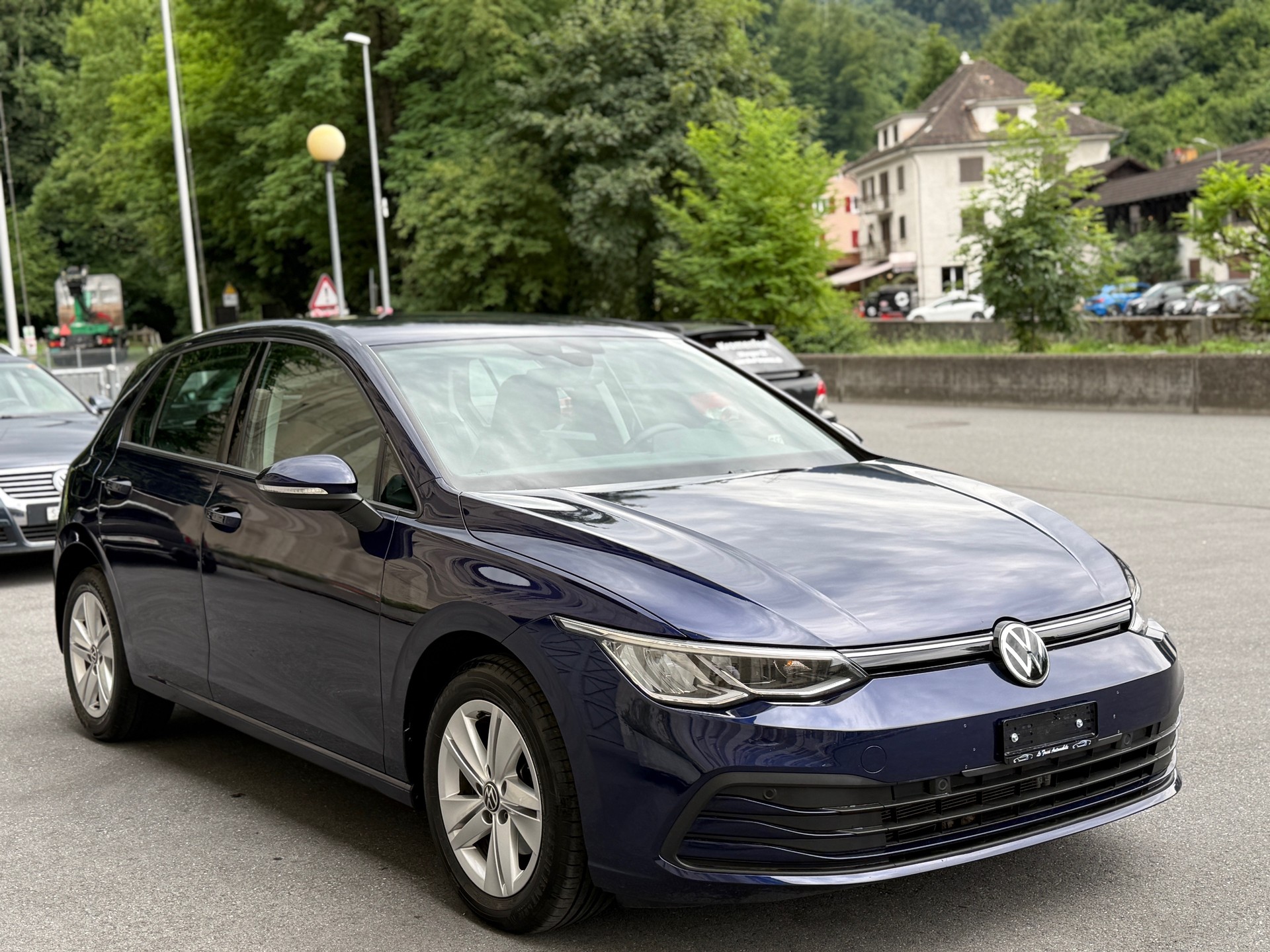 VW Golf 2.0 TDI Life-image-11
