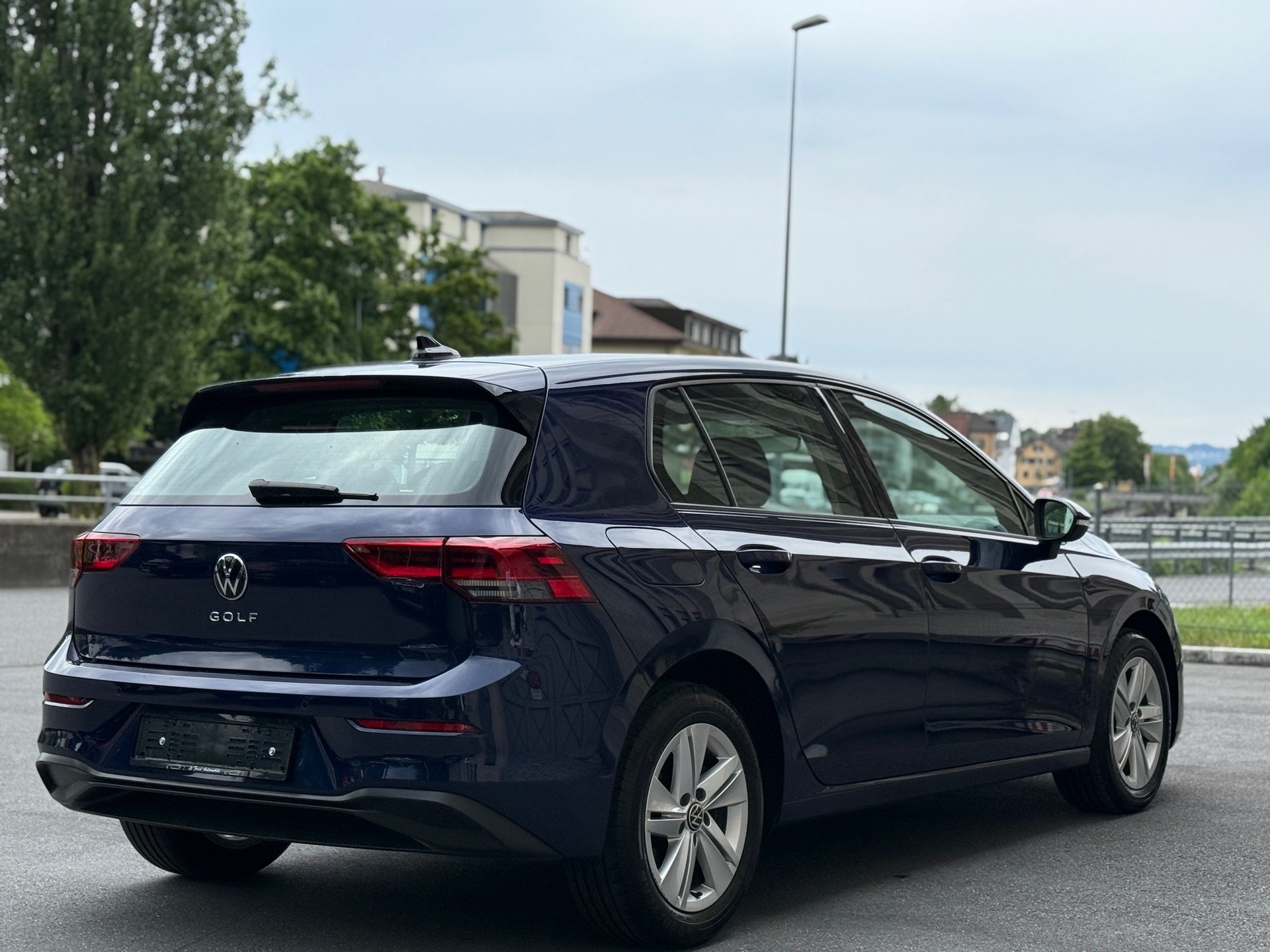VW Golf 2.0 TDI Life-image-10