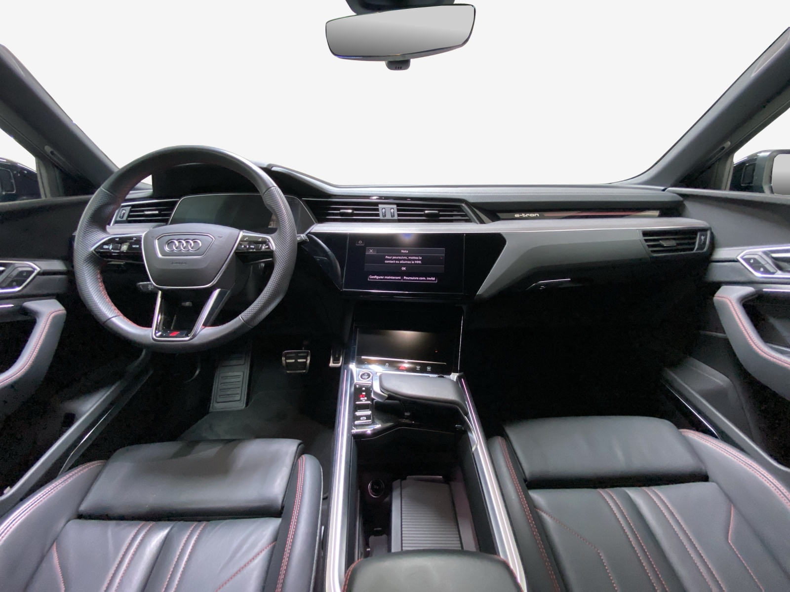 AUDI Q8 55 e-tron Black Edition quattro-image-9