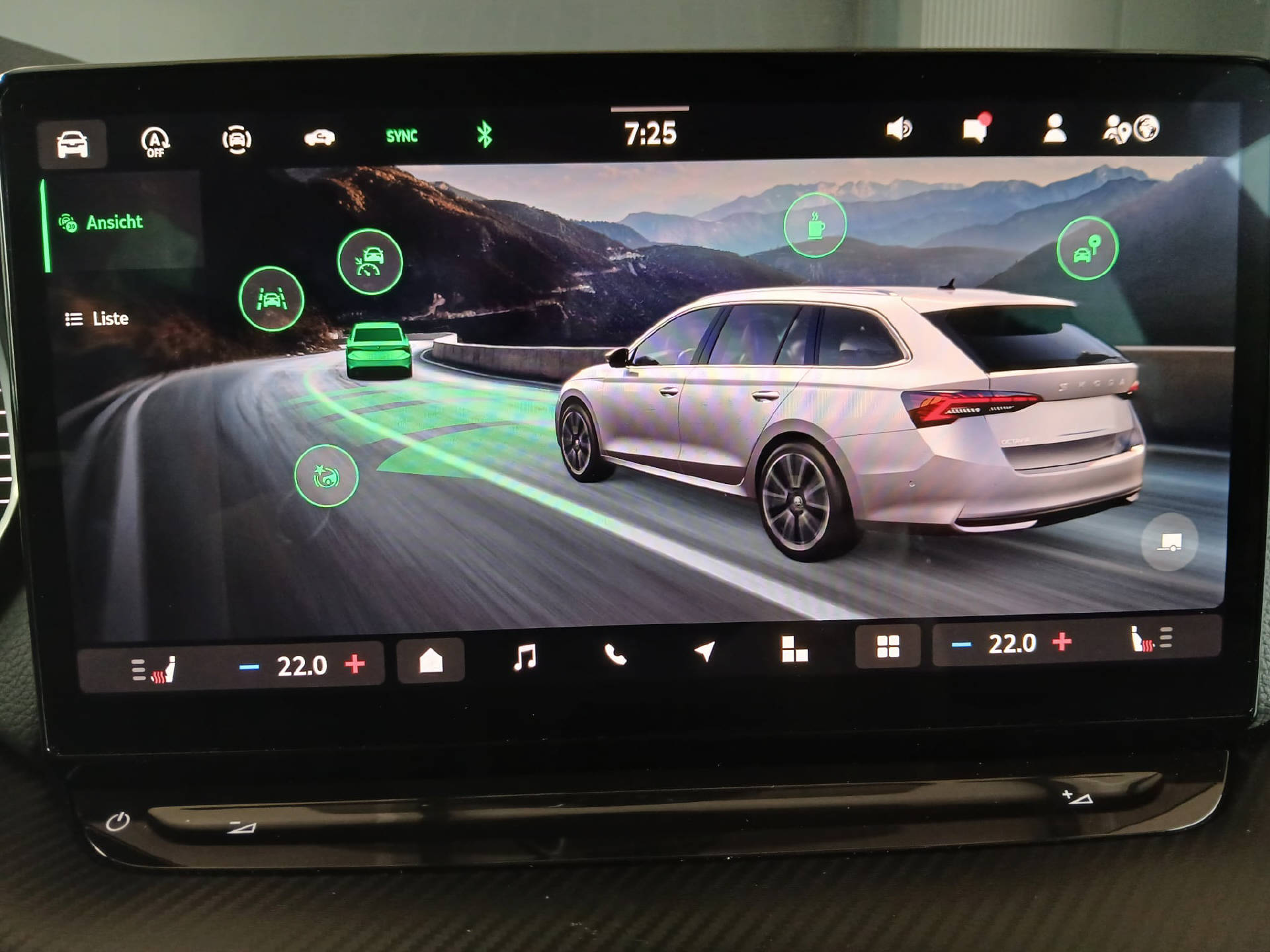 SKODA Octavia Combi 2.0 TDI 150 SportLine DSG-image-14