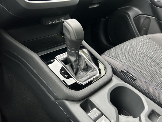 SUBARU Forester 2.0i e-Boxer Swiss Plus Lineartronic-image-12