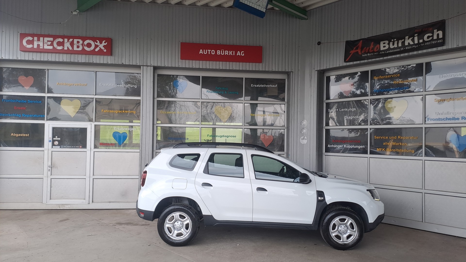 DACIA Duster SCe 115 Comfort 4x4-image-4