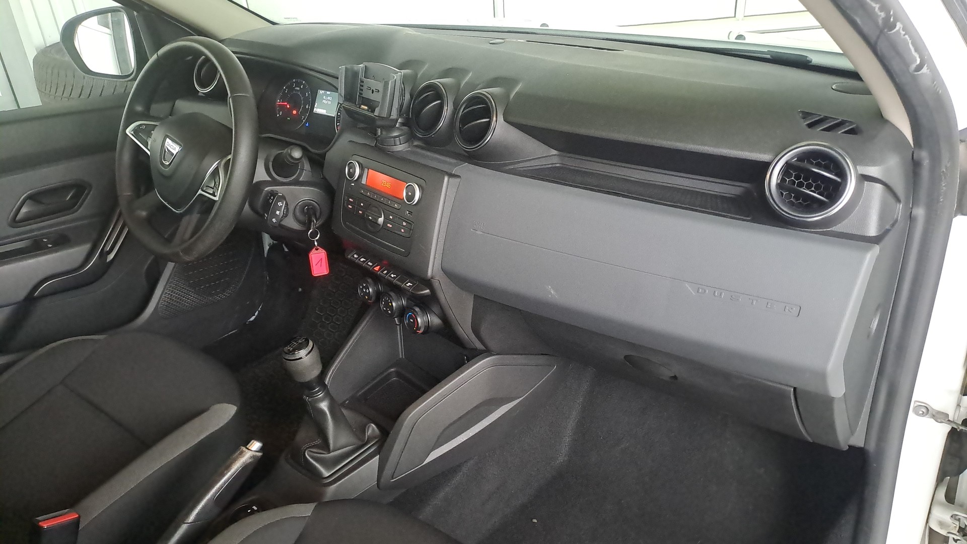 DACIA Duster SCe 115 Comfort 4x4-image-8