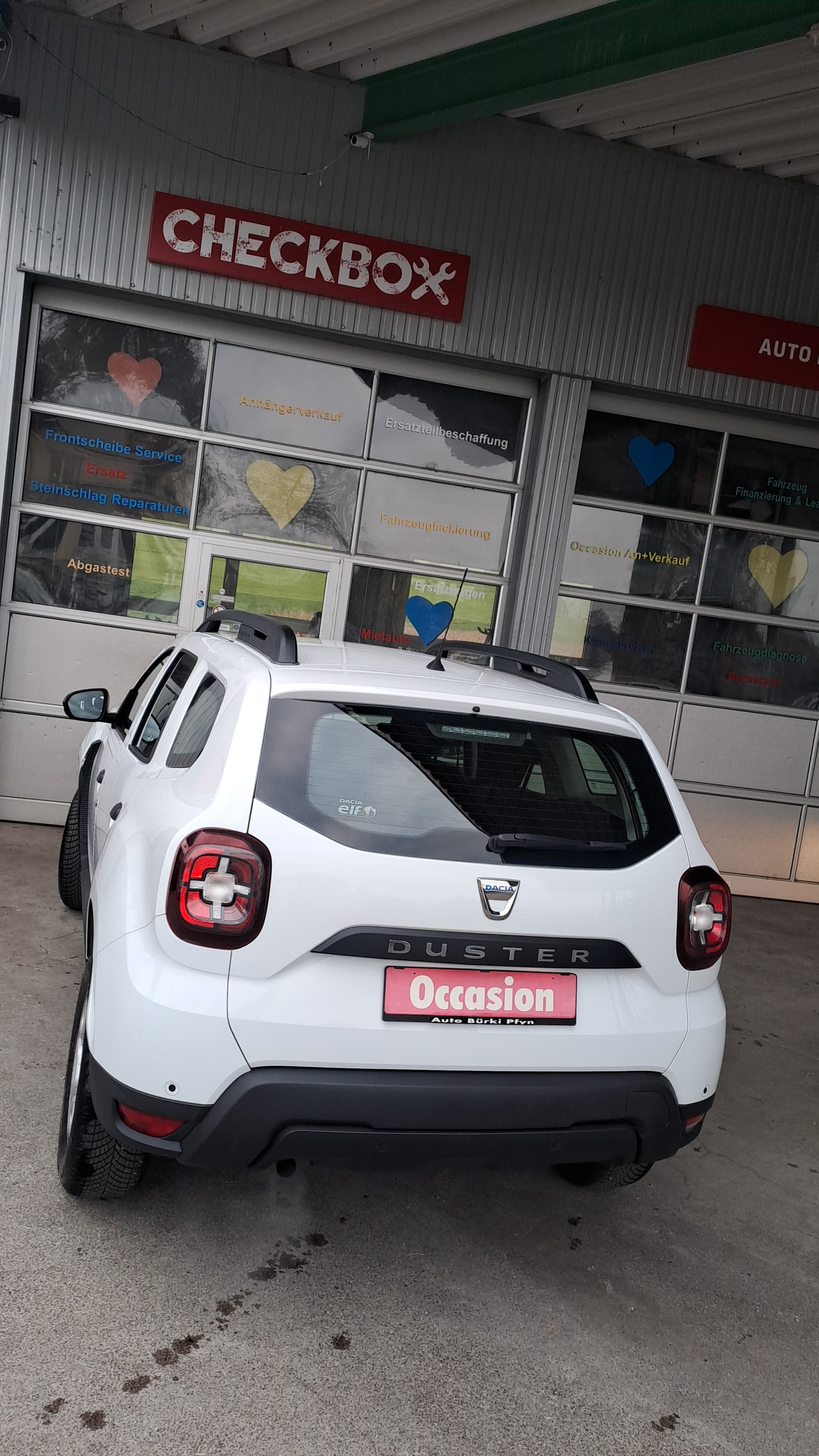 DACIA Duster SCe 115 Comfort 4x4-image-12
