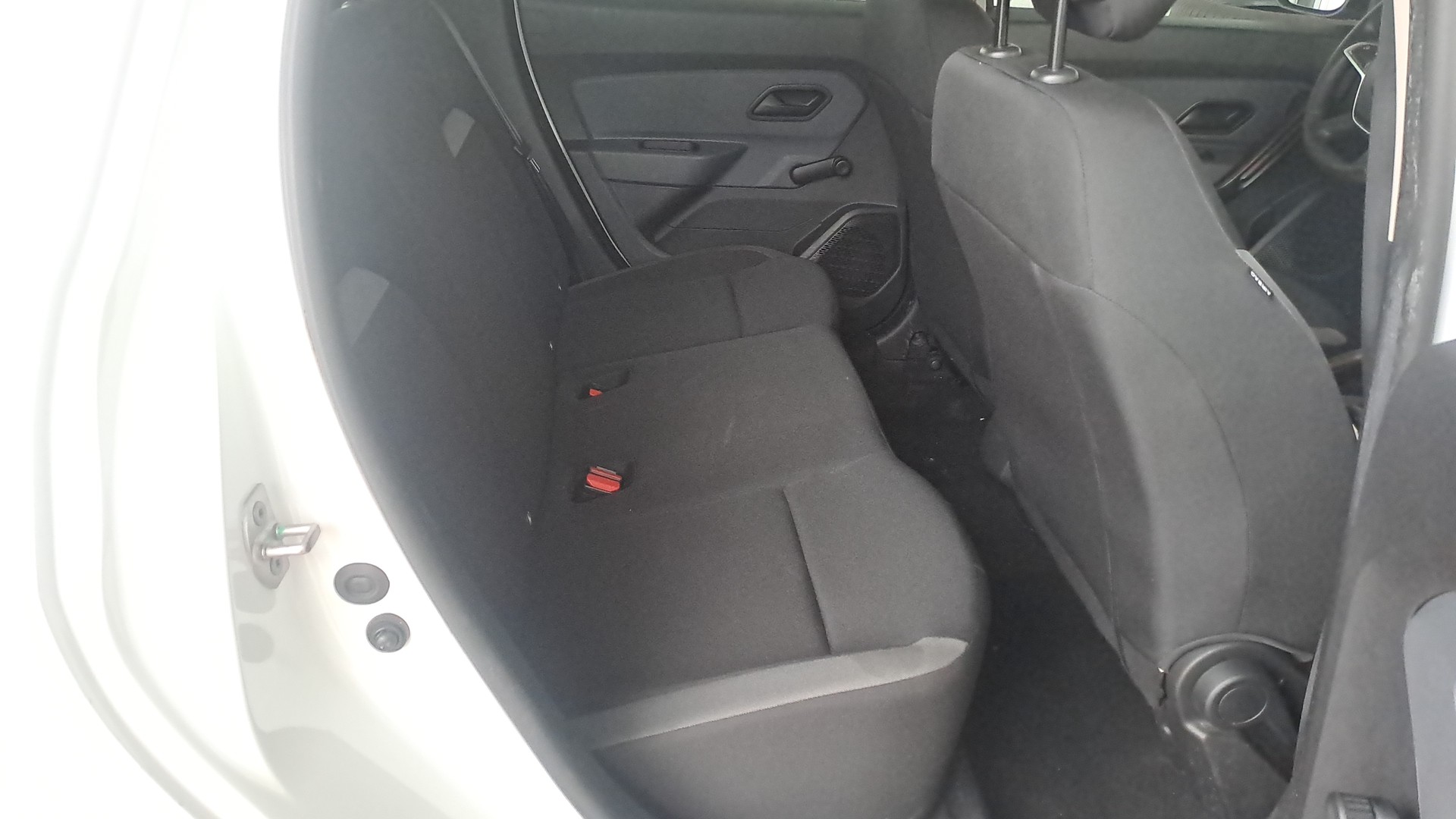 DACIA Duster SCe 115 Comfort 4x4-image-10