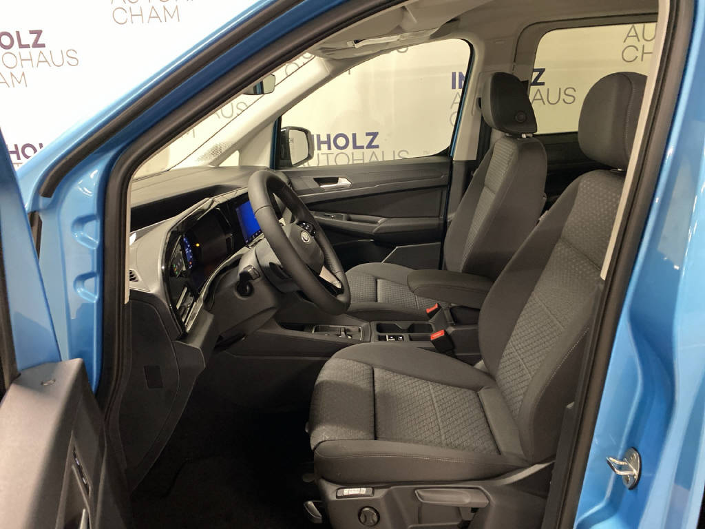 FORD TOURNEO Connect 2.0 EcoBlue 122 PS Titanium-image-15