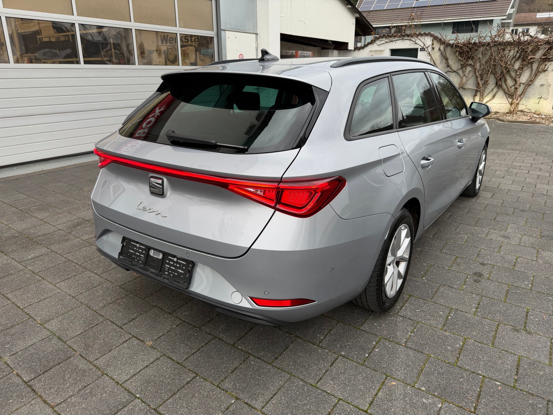 SEAT Leon ST 2.0 TDI EVO DSG Style-image-6
