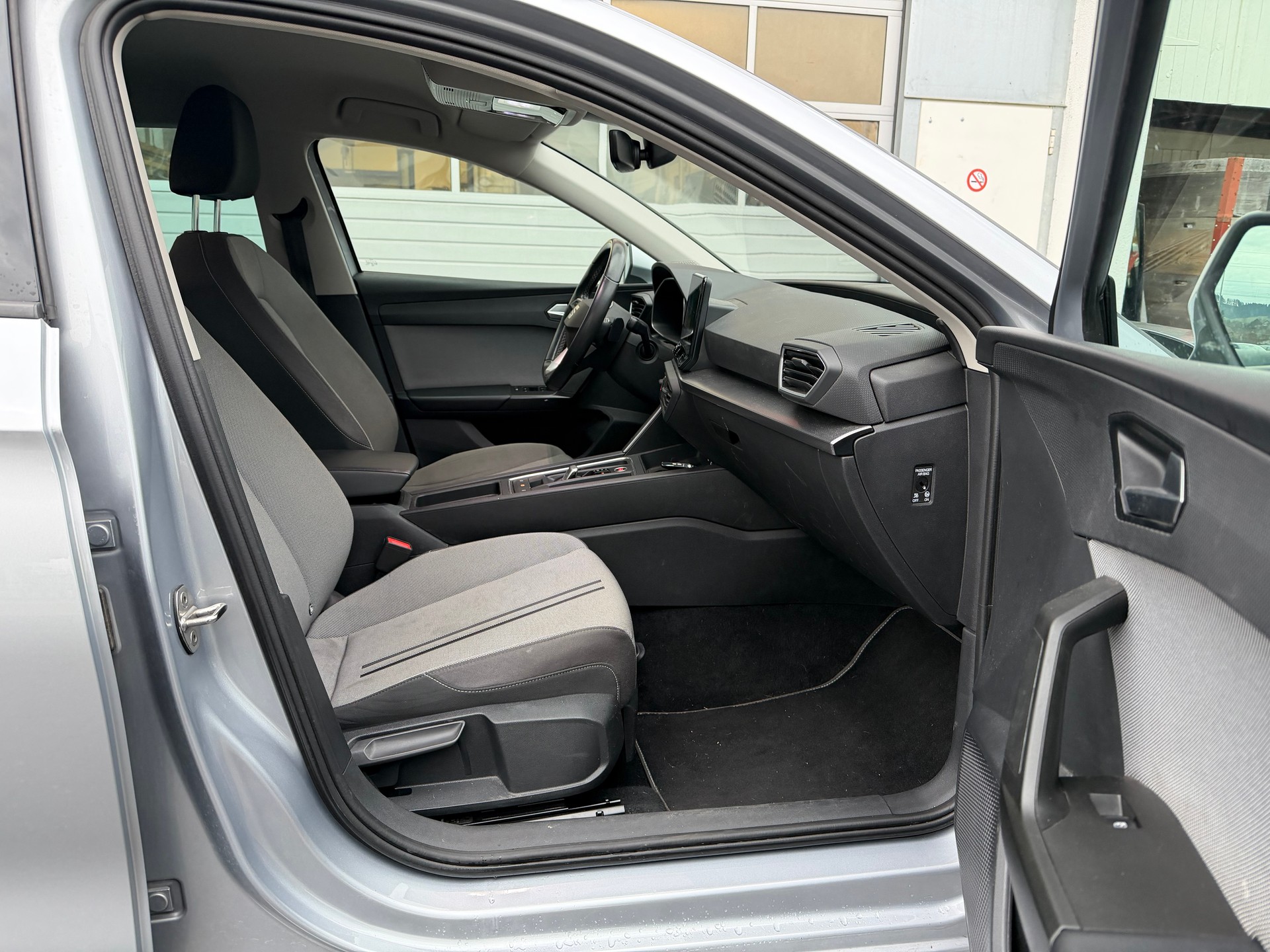 SEAT Leon ST 2.0 TDI EVO DSG Style-image-8