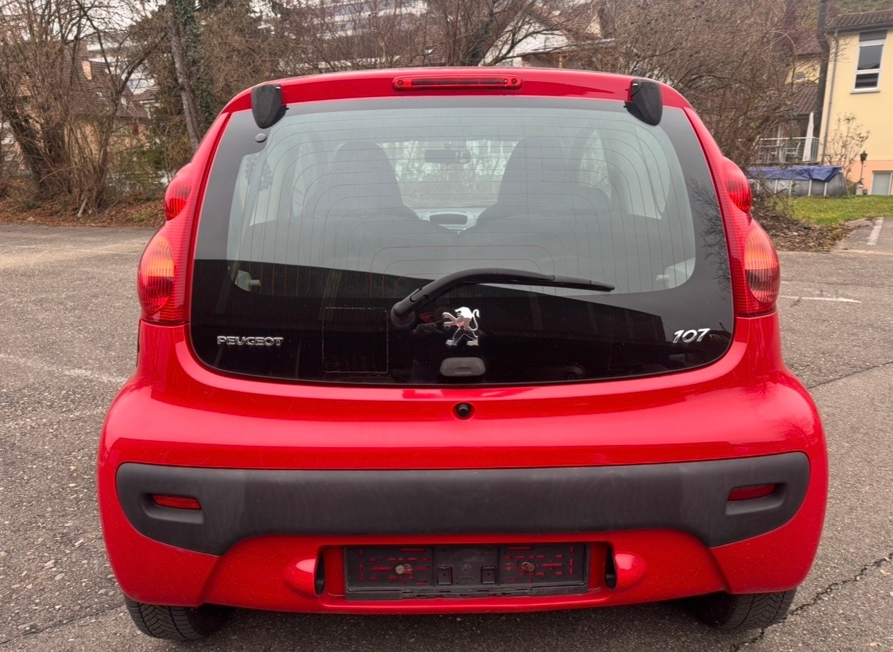 PEUGEOT 107 1.0 Urban-image-2