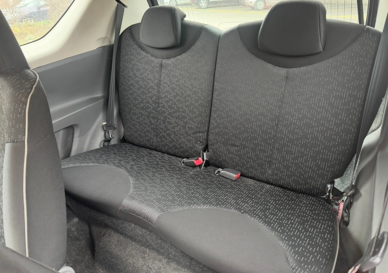PEUGEOT 107 1.0 Urban-image-8