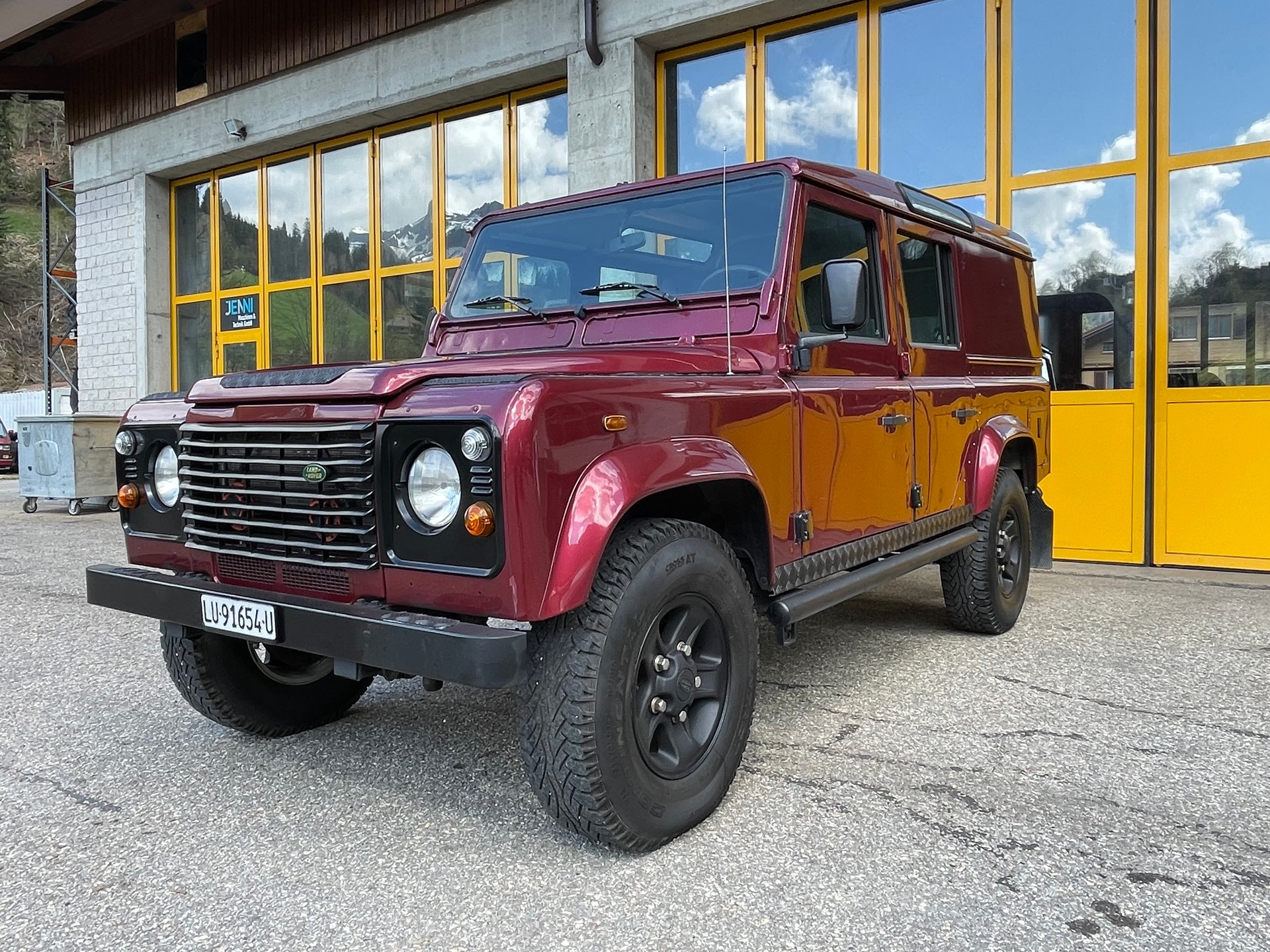 LAND ROVER Defender 110 CSW 2.5 Td5-image-13