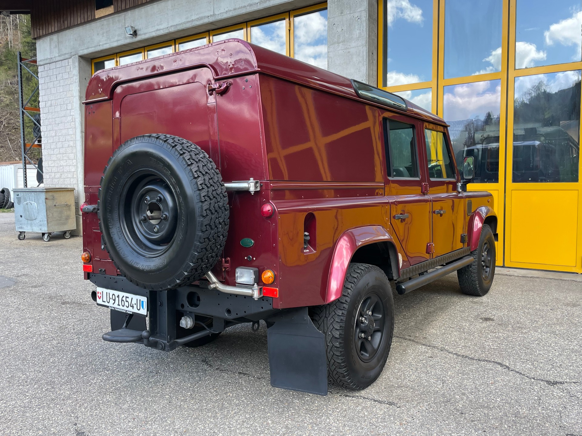 LAND ROVER Defender 110 CSW 2.5 Td5-image-6