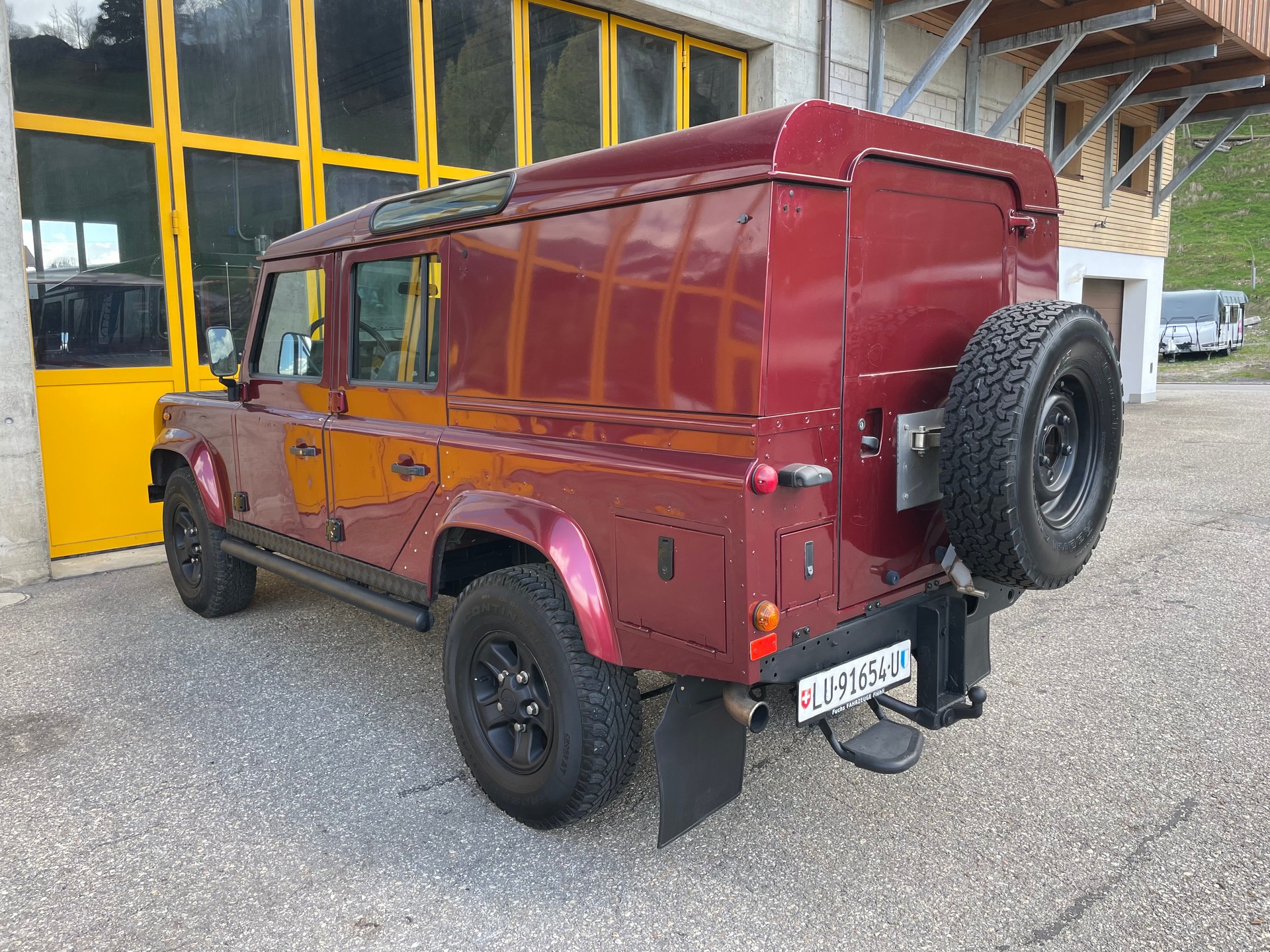 LAND ROVER Defender 110 CSW 2.5 Td5-image-4