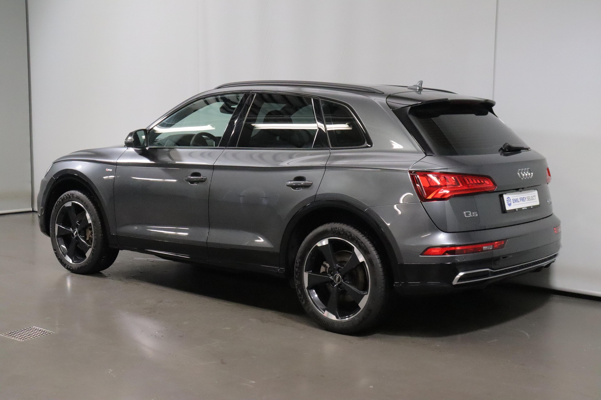 AUDI Q5 2.0 45 TFSI Sport qu. S-Tronic-image-10