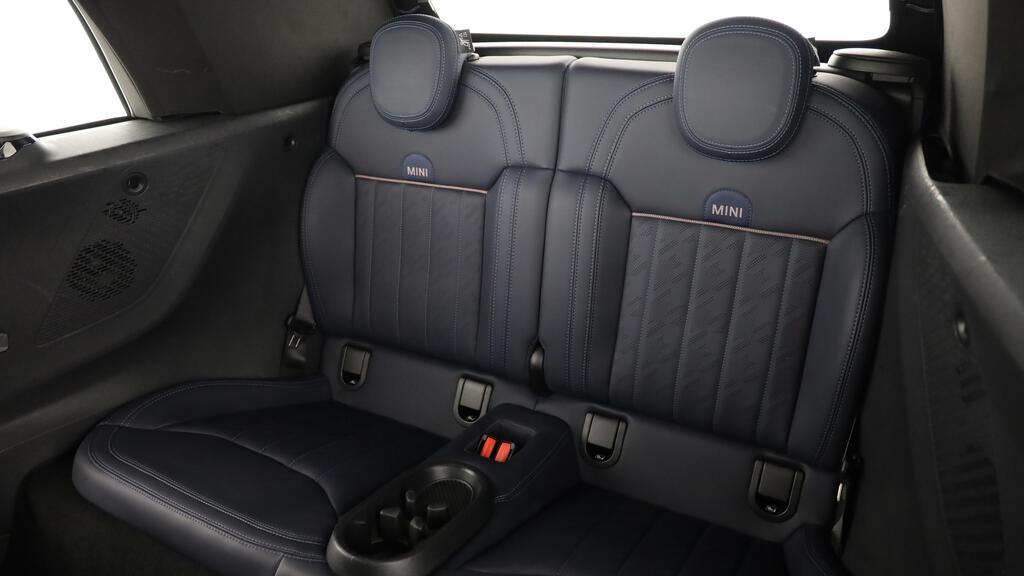 MINI Cooper S Cabrio-image-19
