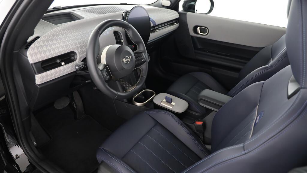 MINI Cooper S Cabrio-image-16