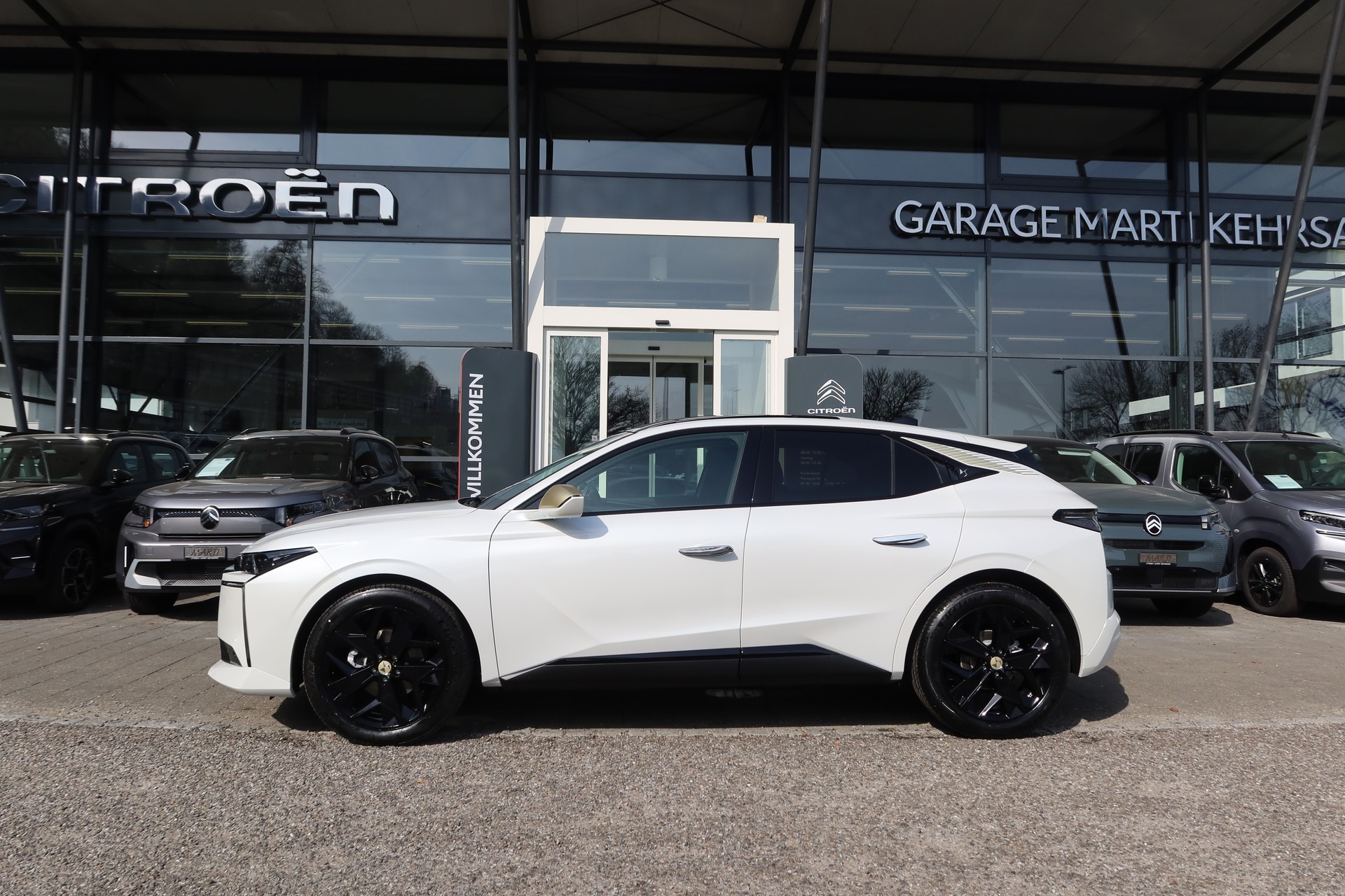 DS AUTOMOBILES DS 4 1.2MHEV Performance-image-3