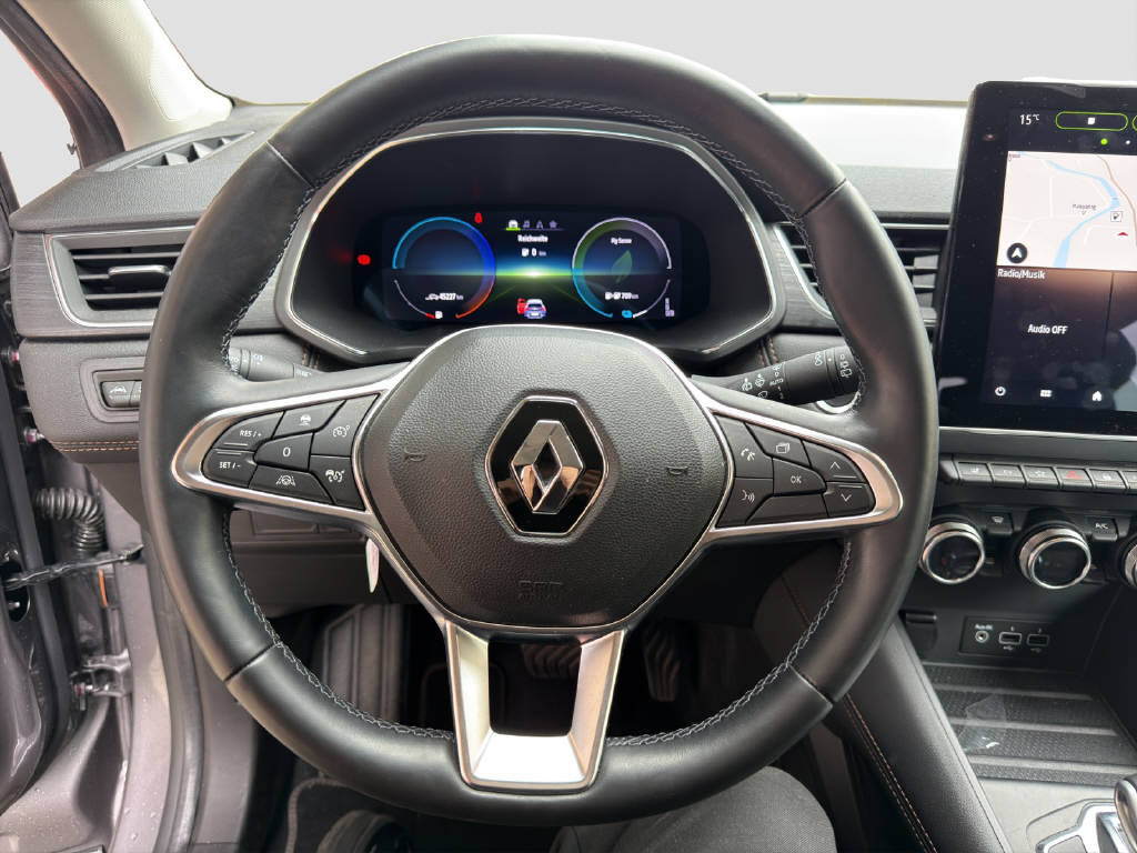 RENAULT Captur 1.6 E-Tech Plug-in Initiale-image-8