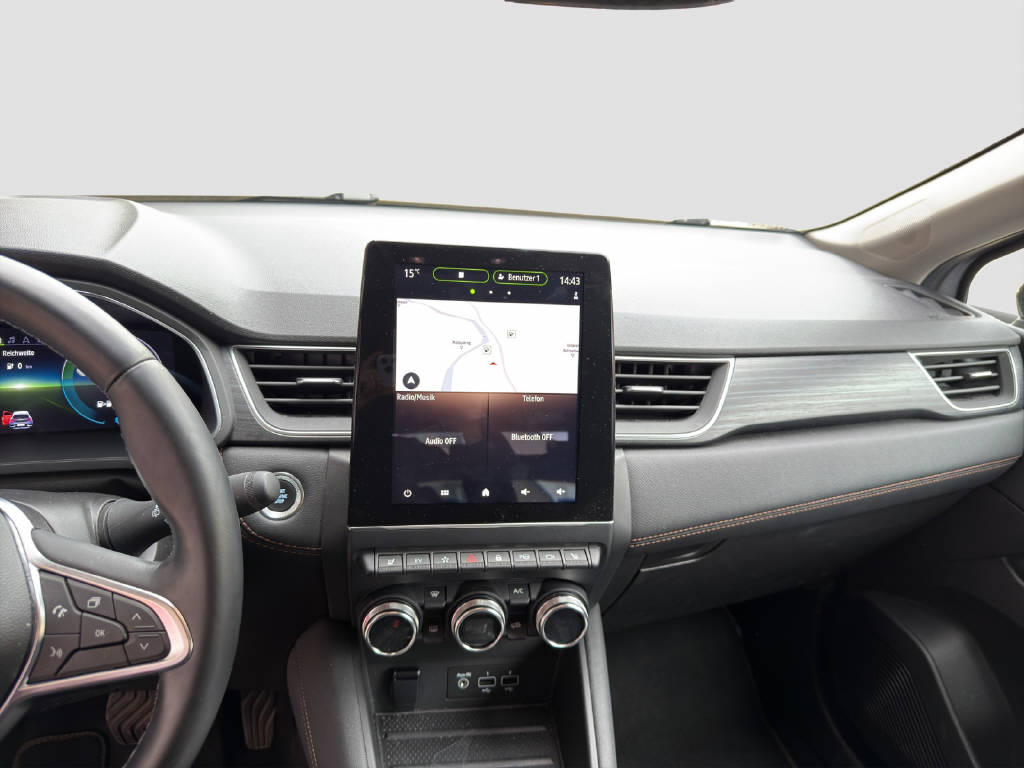 RENAULT Captur 1.6 E-Tech Plug-in Initiale-image-9