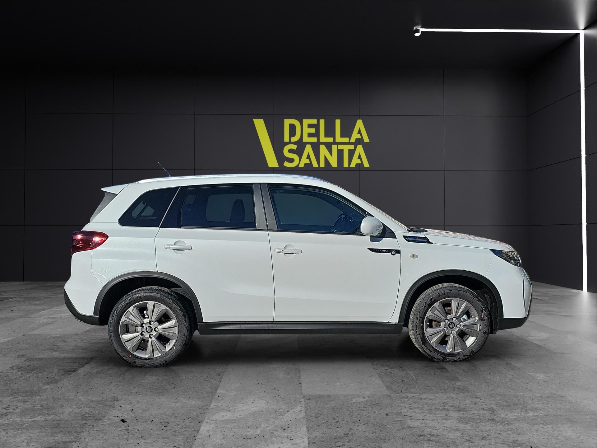 SUZUKI Vitara 1.4 T Sakura Hybrid 4x4-image-5