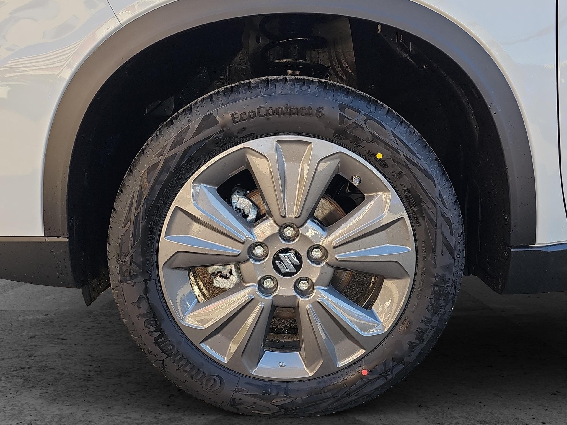 SUZUKI Vitara 1.4 T Sakura Hybrid 4x4-image-8