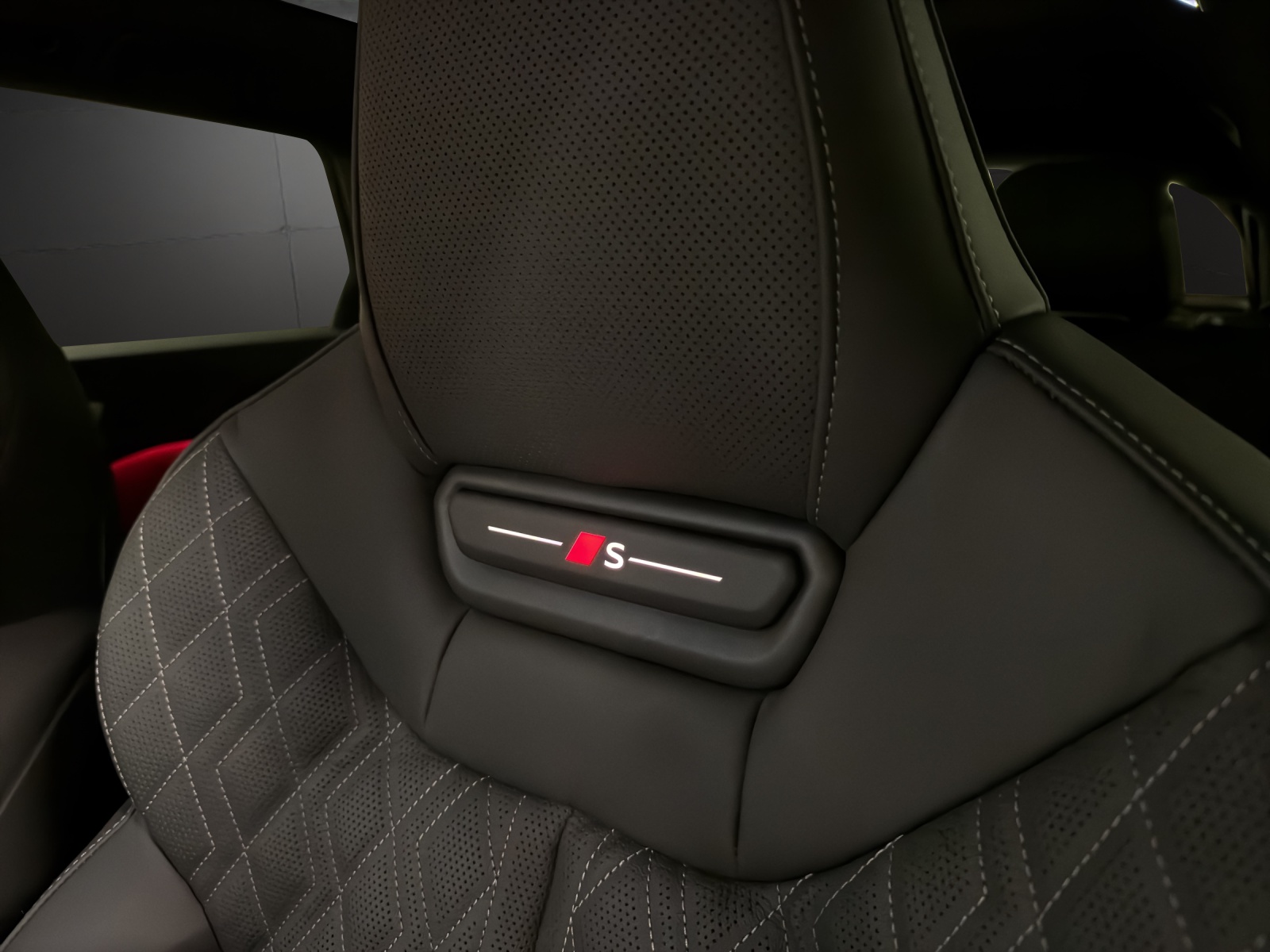 AUDI S5 Avant TFSI quattro S tronic-image-25