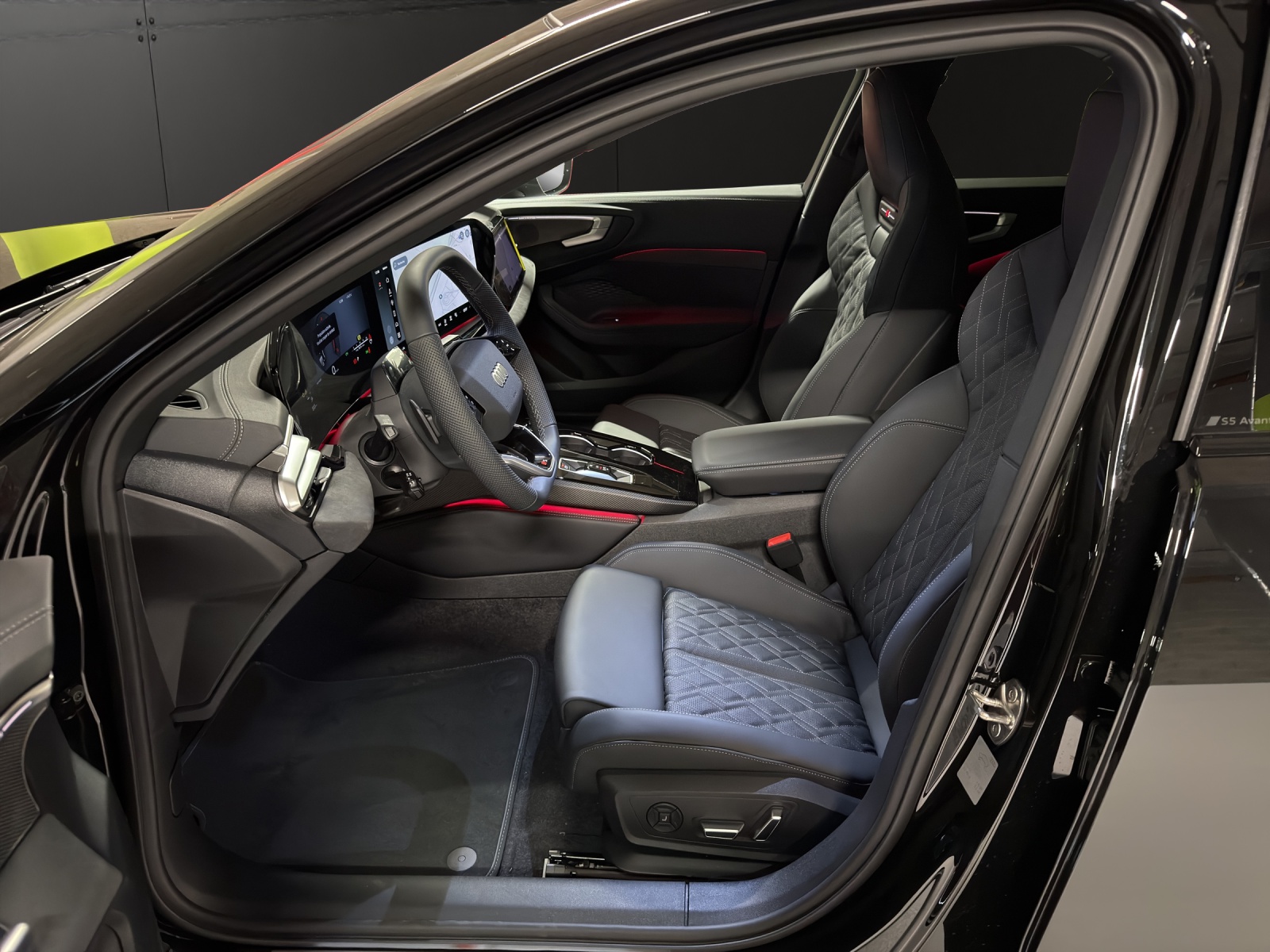 AUDI S5 Avant TFSI quattro S tronic-image-7