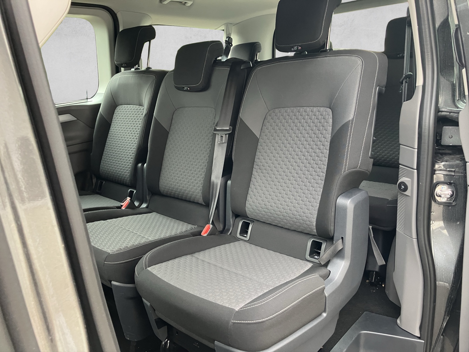 VW Caravelle 2.0 TDI Life Aut.8-image-7