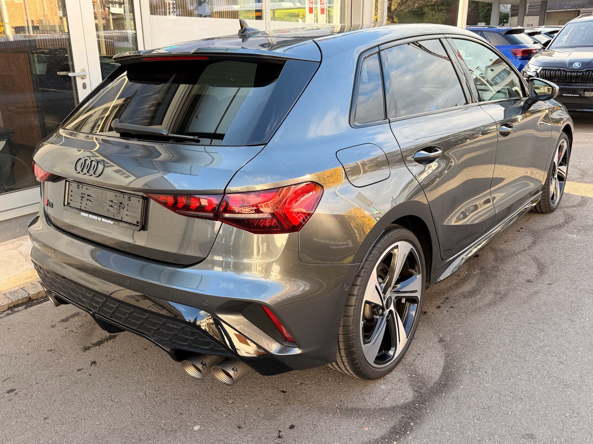 AUDI S3 SPORTBACK 2.0 TFSI QUATTRO *** FACELIFT & AKRAPOVIC ABGAS ***-showroom-element-3