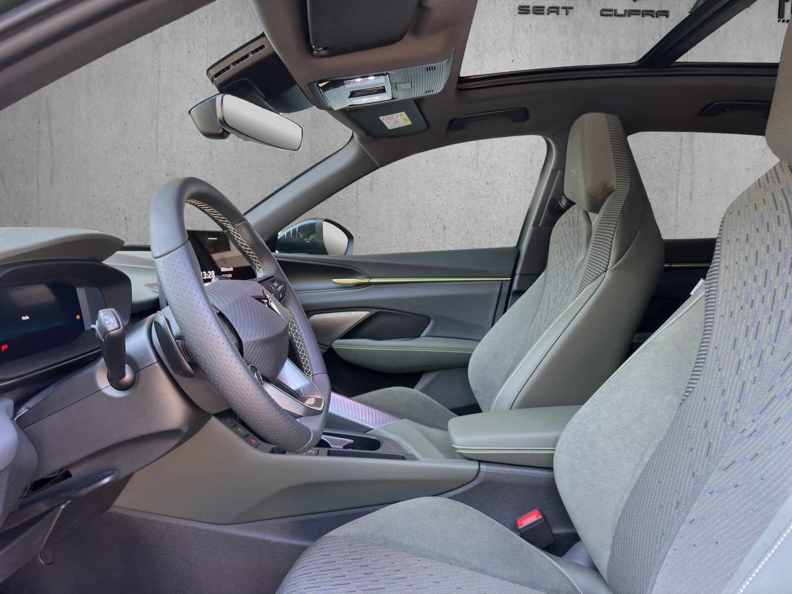 CUPRA Terramar 2.0 TSI DSG 4Drive VZ Tribe Edition "Grün Matt" Umbau-image-10
