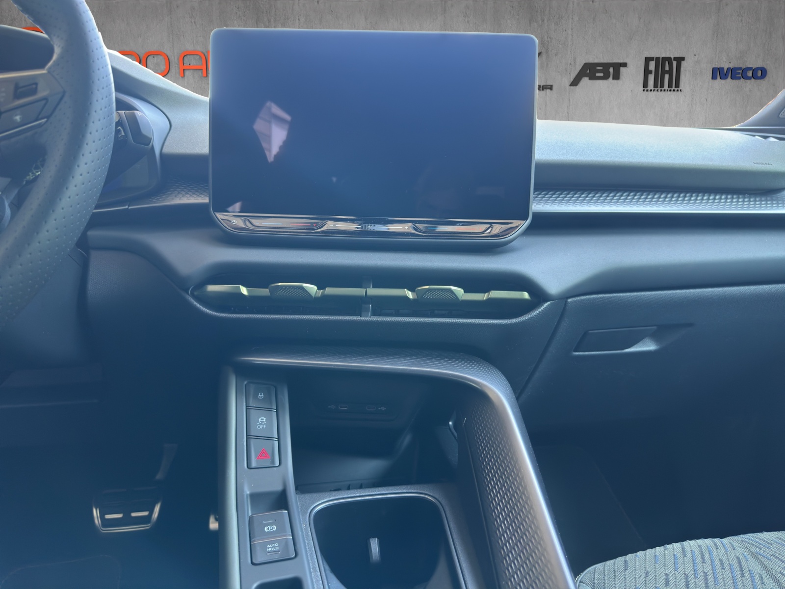 CUPRA Terramar 2.0 TSI DSG 4Drive VZ Tribe Edition "Grün Matt" Umbau-image-9