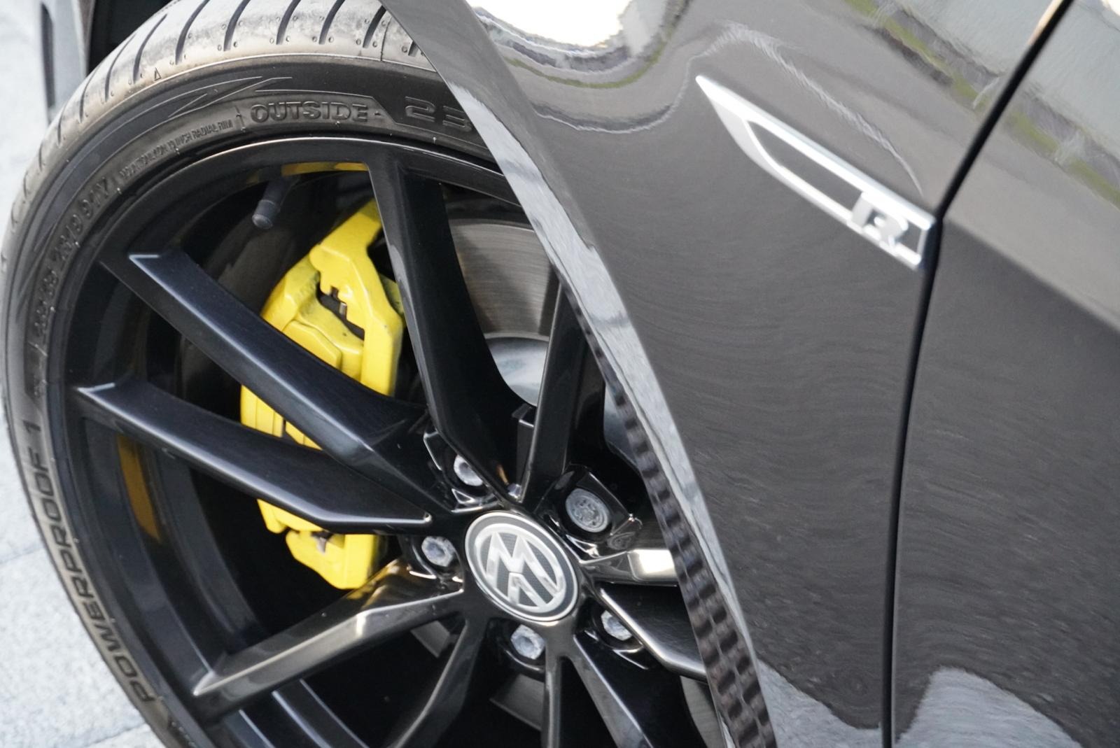 VW Golf 2.0 TSI R 4Motion DSG-showroom-element-3