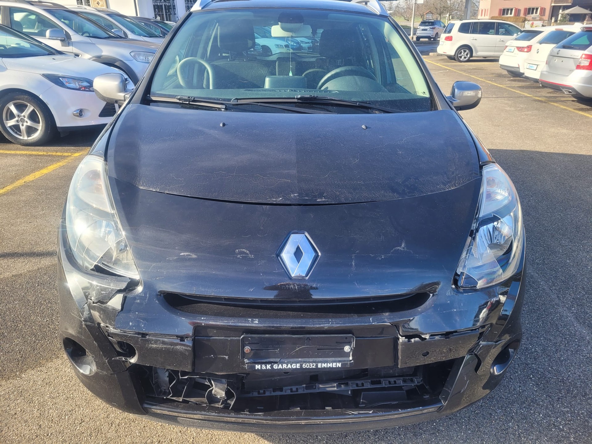 RENAULT Clio Grandtour 1.2 16V Turbo 20th Edition-image-0
