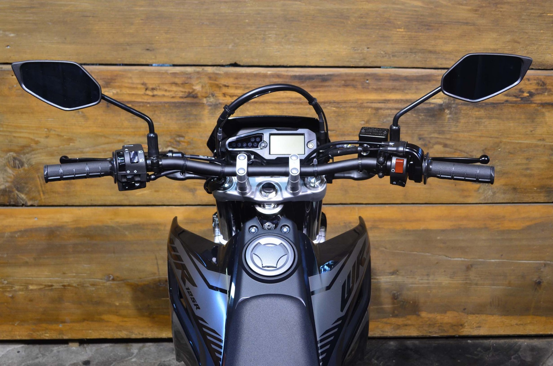 YAMAHA WR 125 R-showroom-element-2