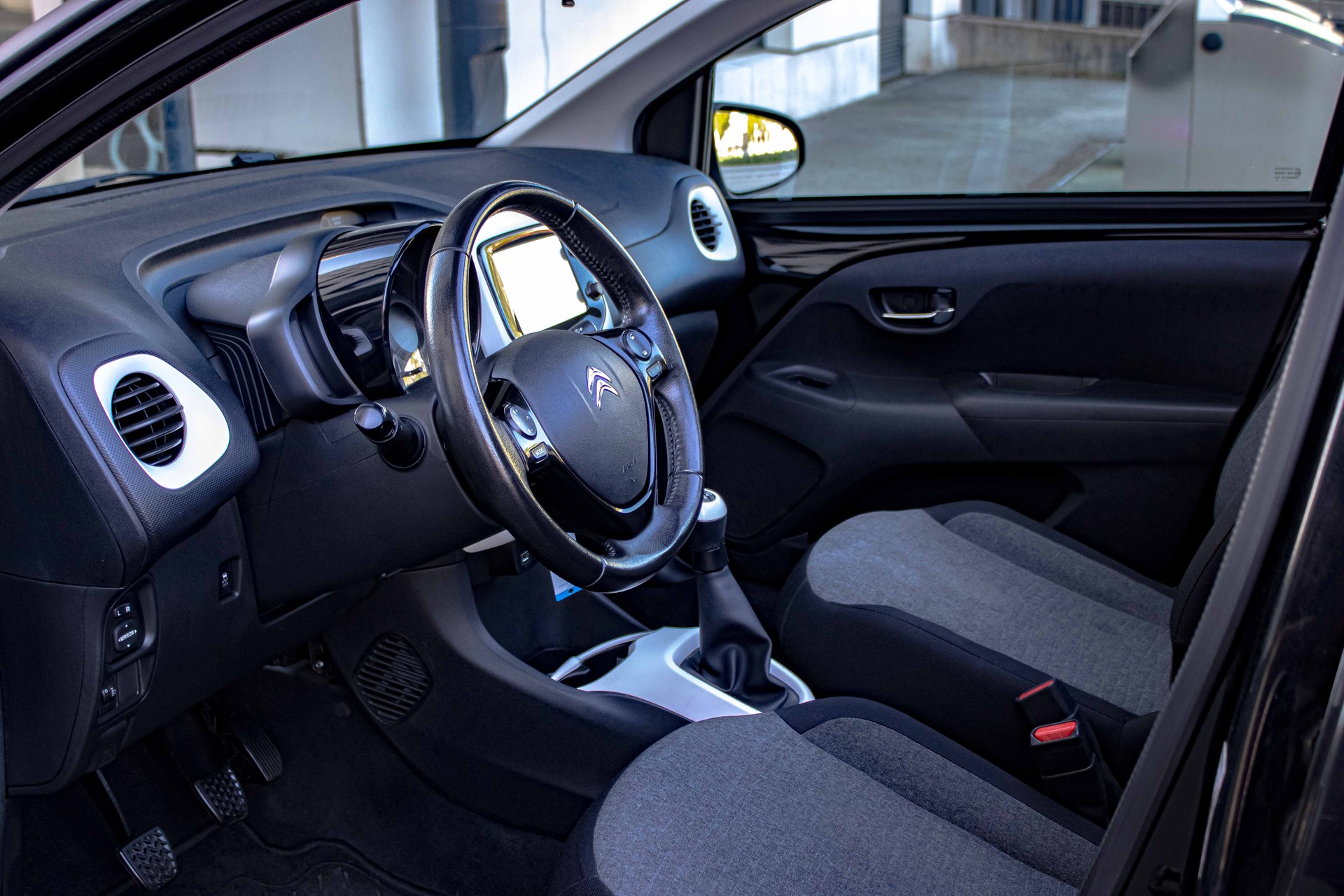 CITROEN C1 1.2 VTi Feel Airscape ink. Garantie-image-7